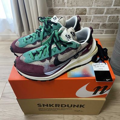 sacai × Nike Vapor Waffle "String/Red/Green"