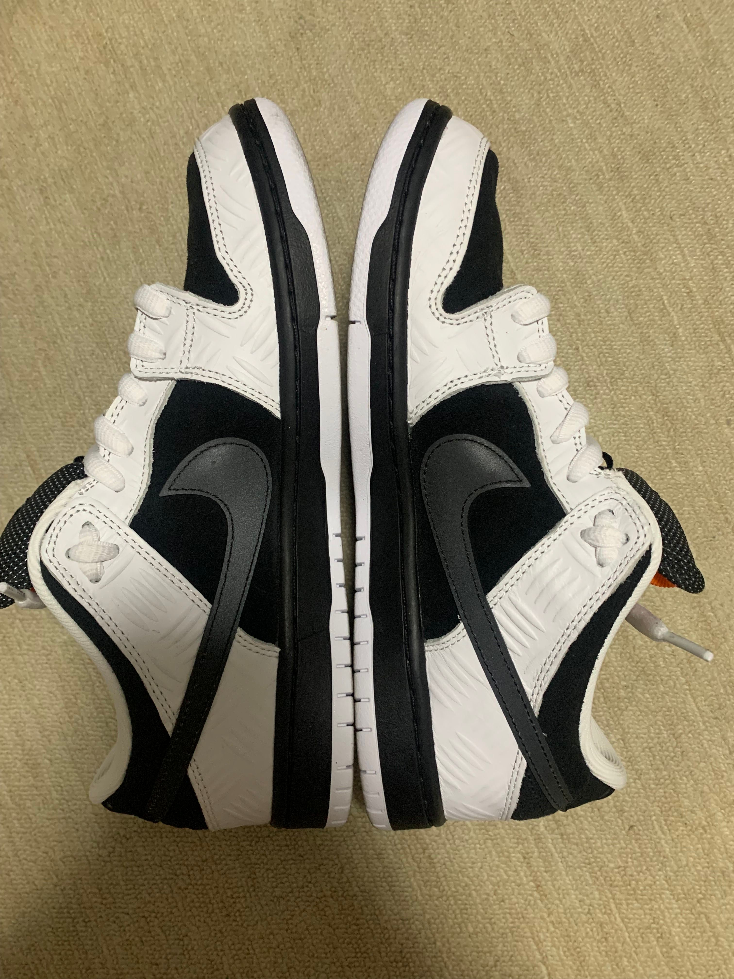 TIGHTBOOTH × Nike SB Dunk Low Pro QS "Black and White"