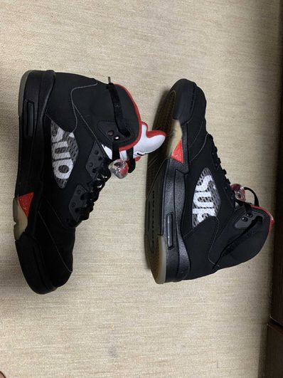 Supreme × Nike Air Jordan 5 Retro "Black"