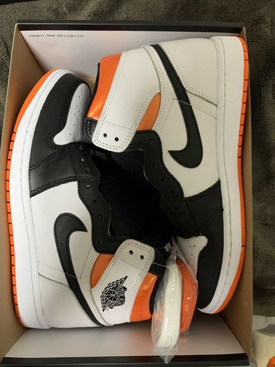 Nike Air Jordan 1 Retro High OG "Electro Orange"