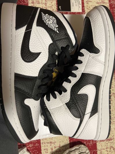 Nike Women's Air Jordan 1 Mid "Homage"