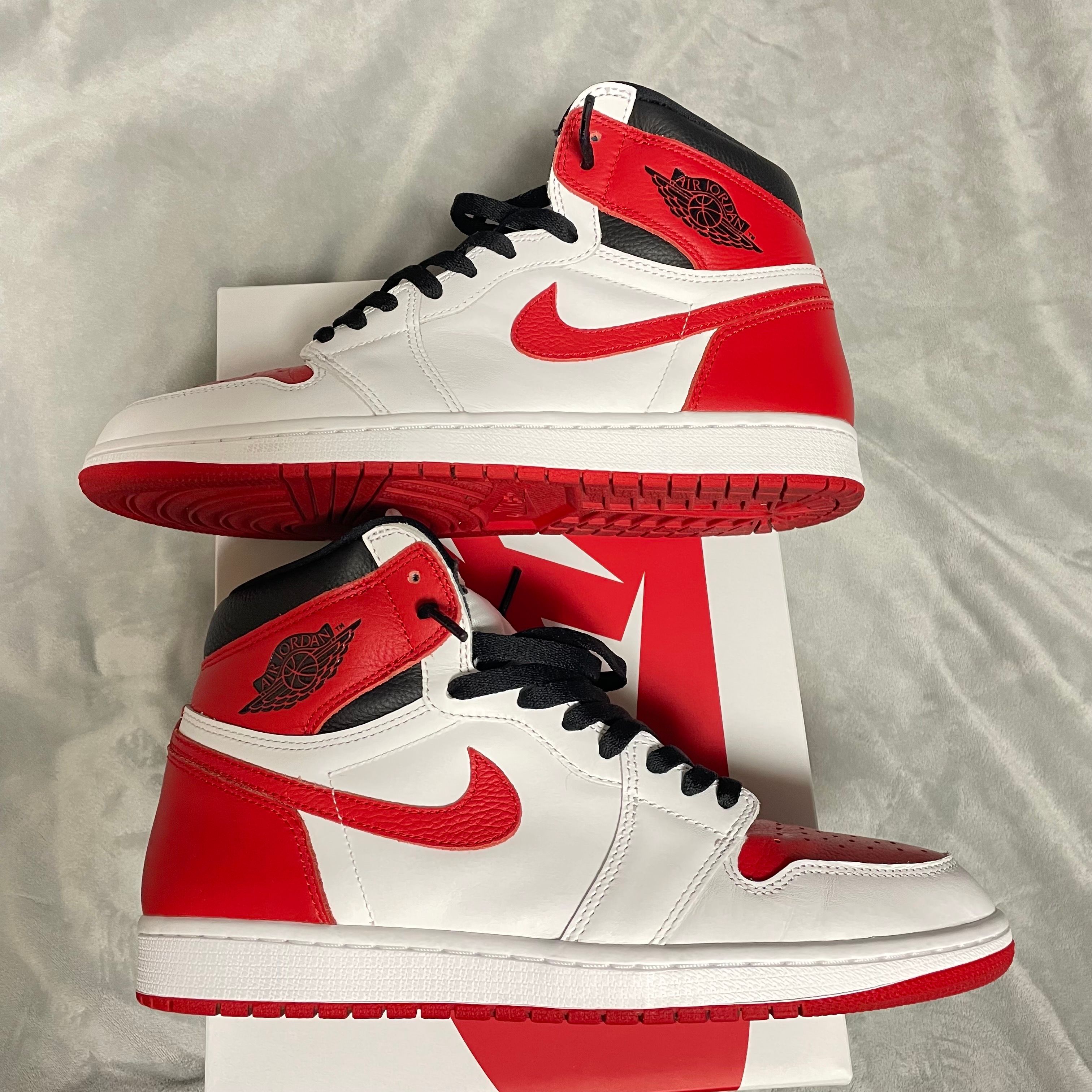 Nike Air Jordan 1 High OG "Heritage" 