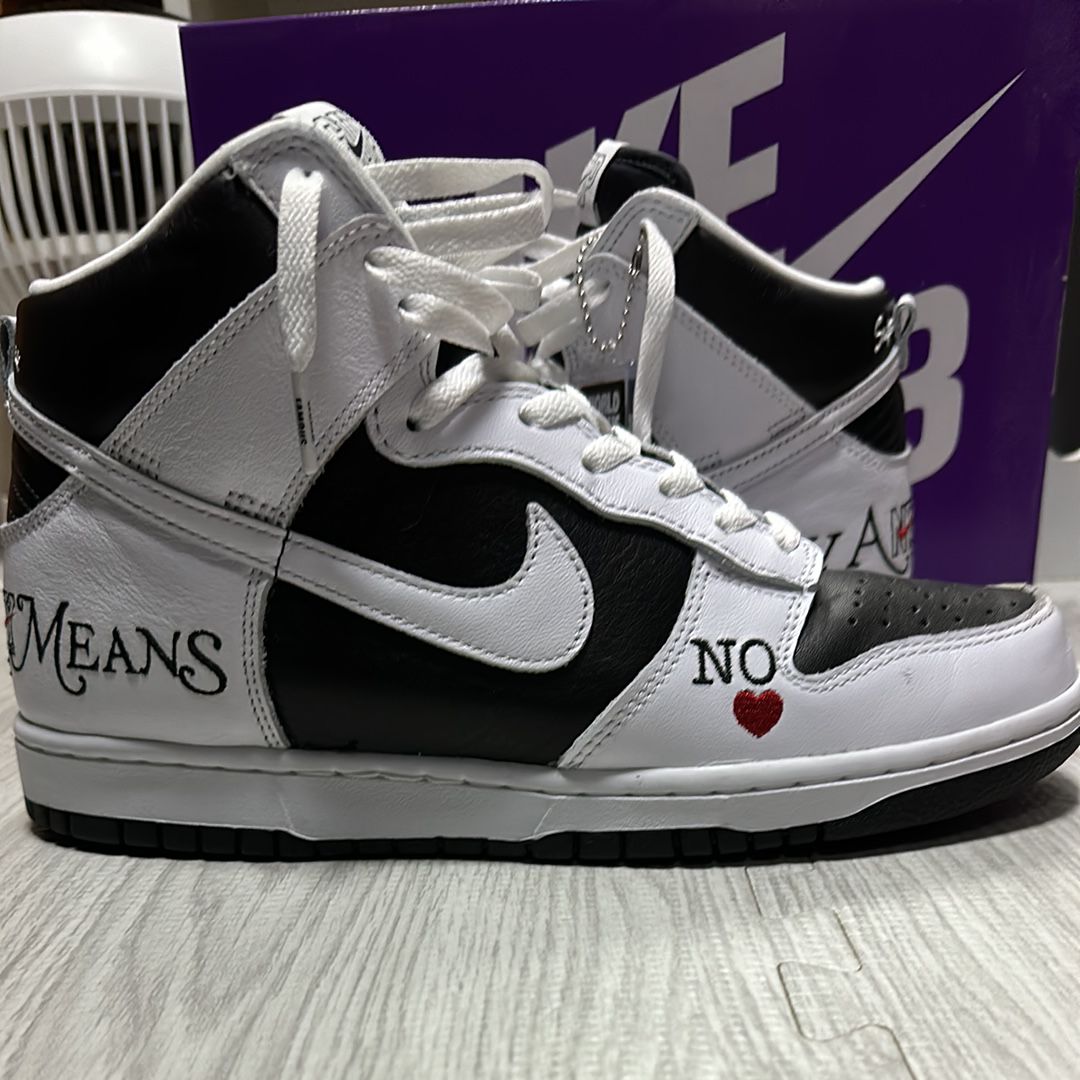 Supreme × Nike SB Dunk High By Any Means "White Black"