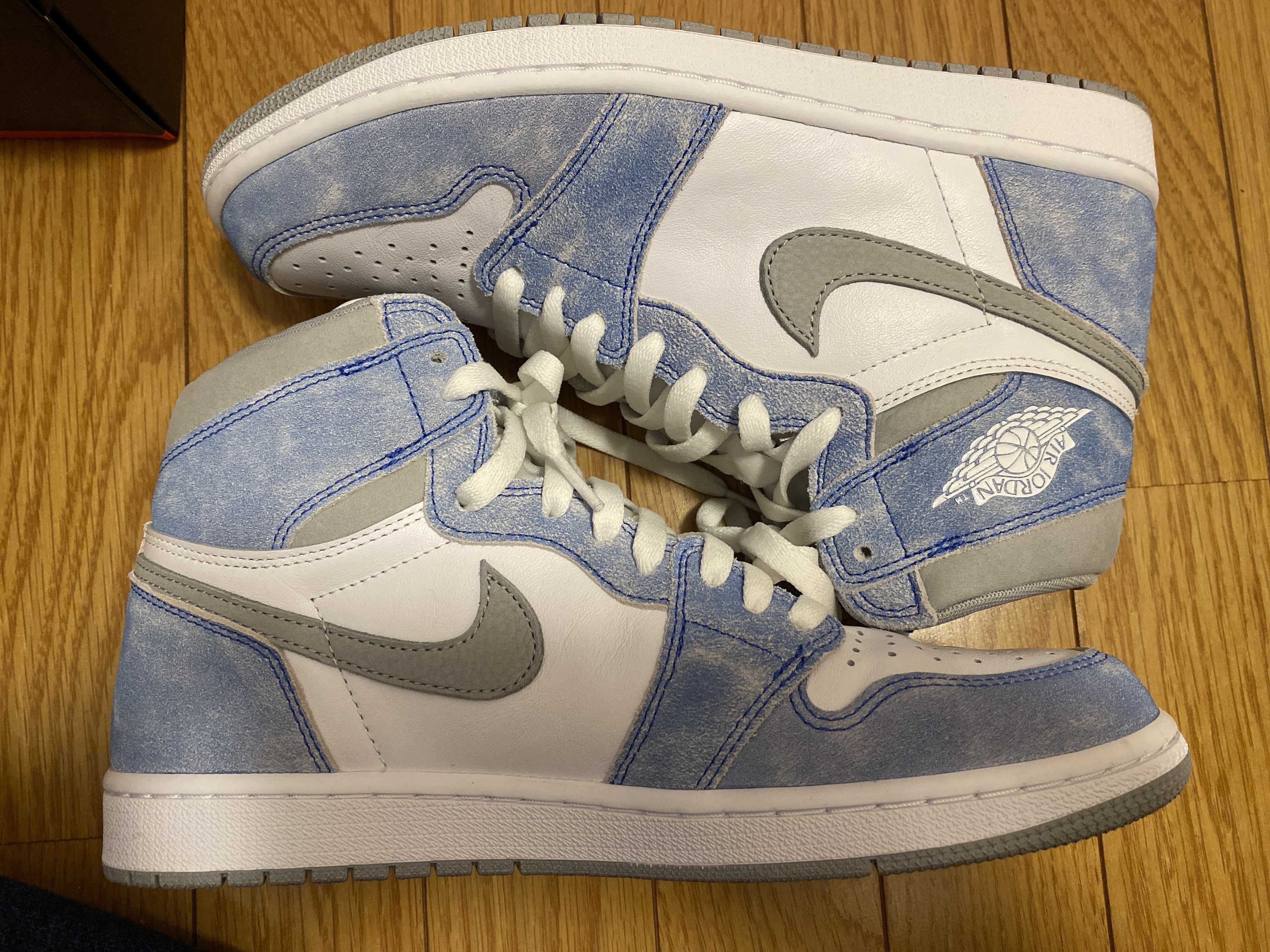 Nike Air Jordan 1 High OG "Hyper Royal"