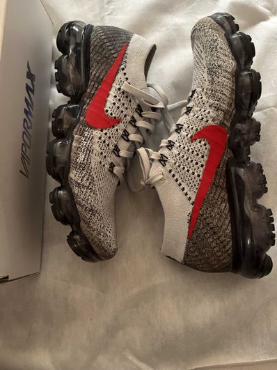 NIKE AIR VAPORMAX OG "PURE PLATINUM UNIVERSITY RED"