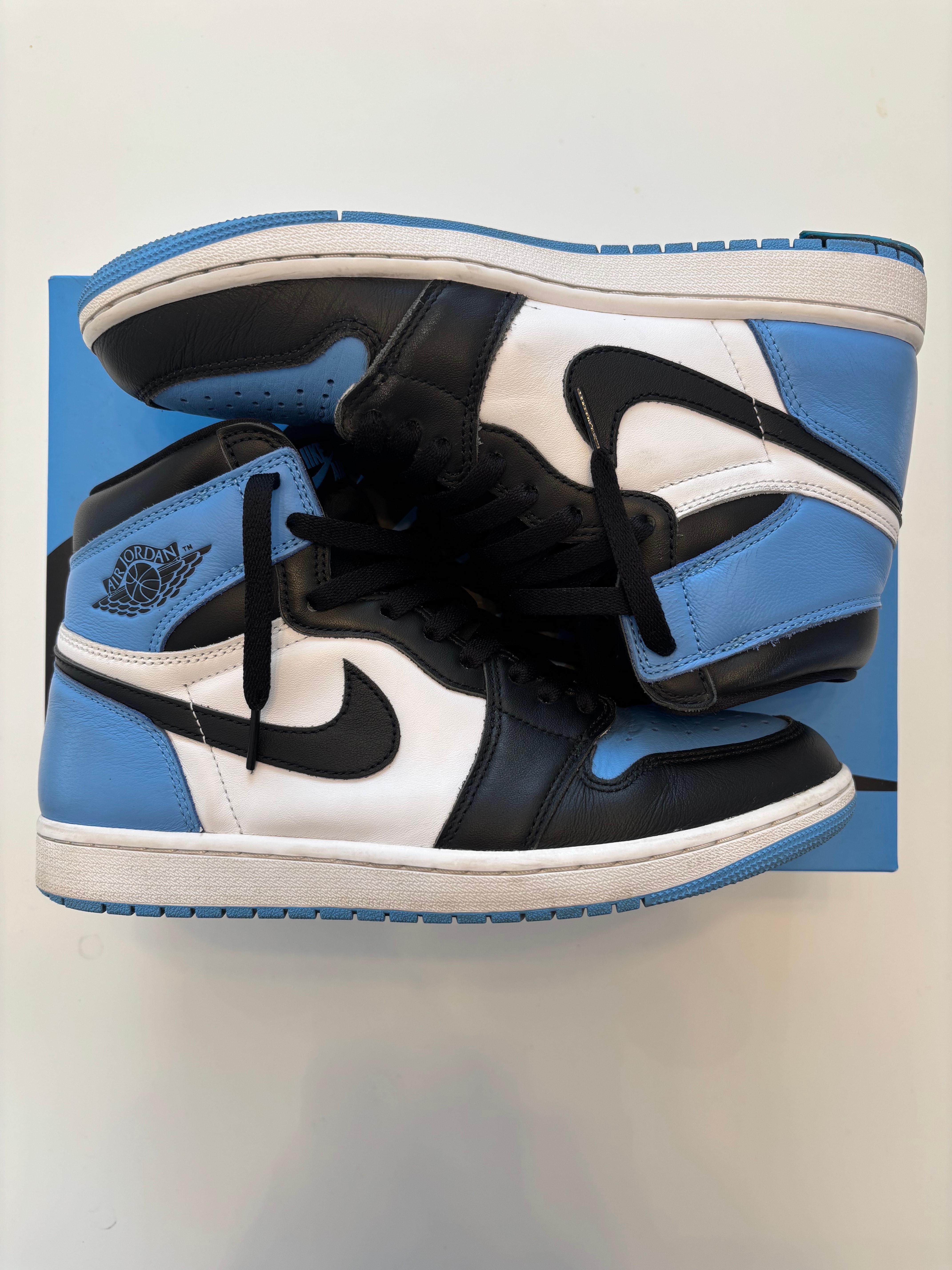 Nike Air Jordan 1 Retro High OG "University Blue/UNC Toe"