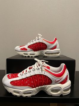 SUPREME × NIKE AIR MAX TAILWIND 4 REDを買うならスニーカーダンク