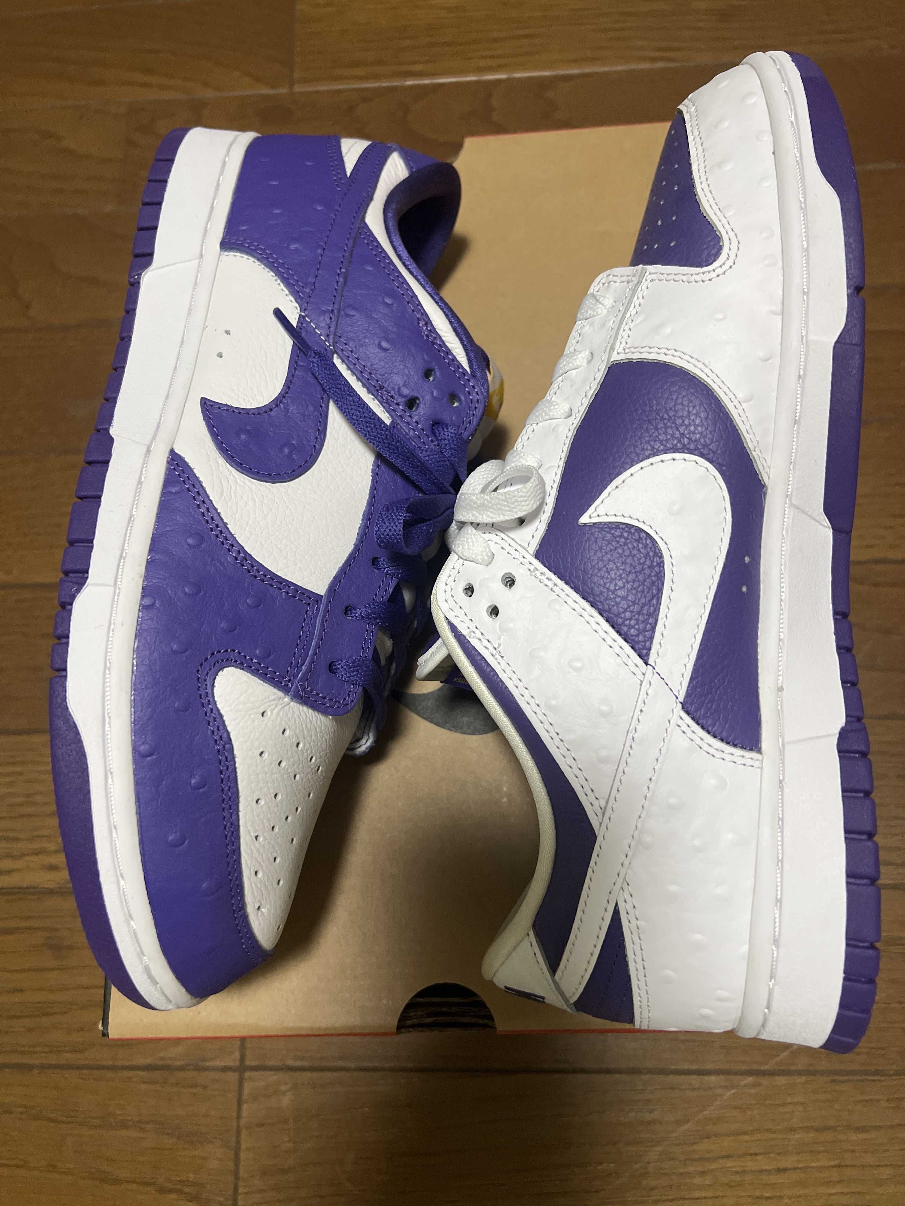 Nike Women's Dunk Low "Made You Look"