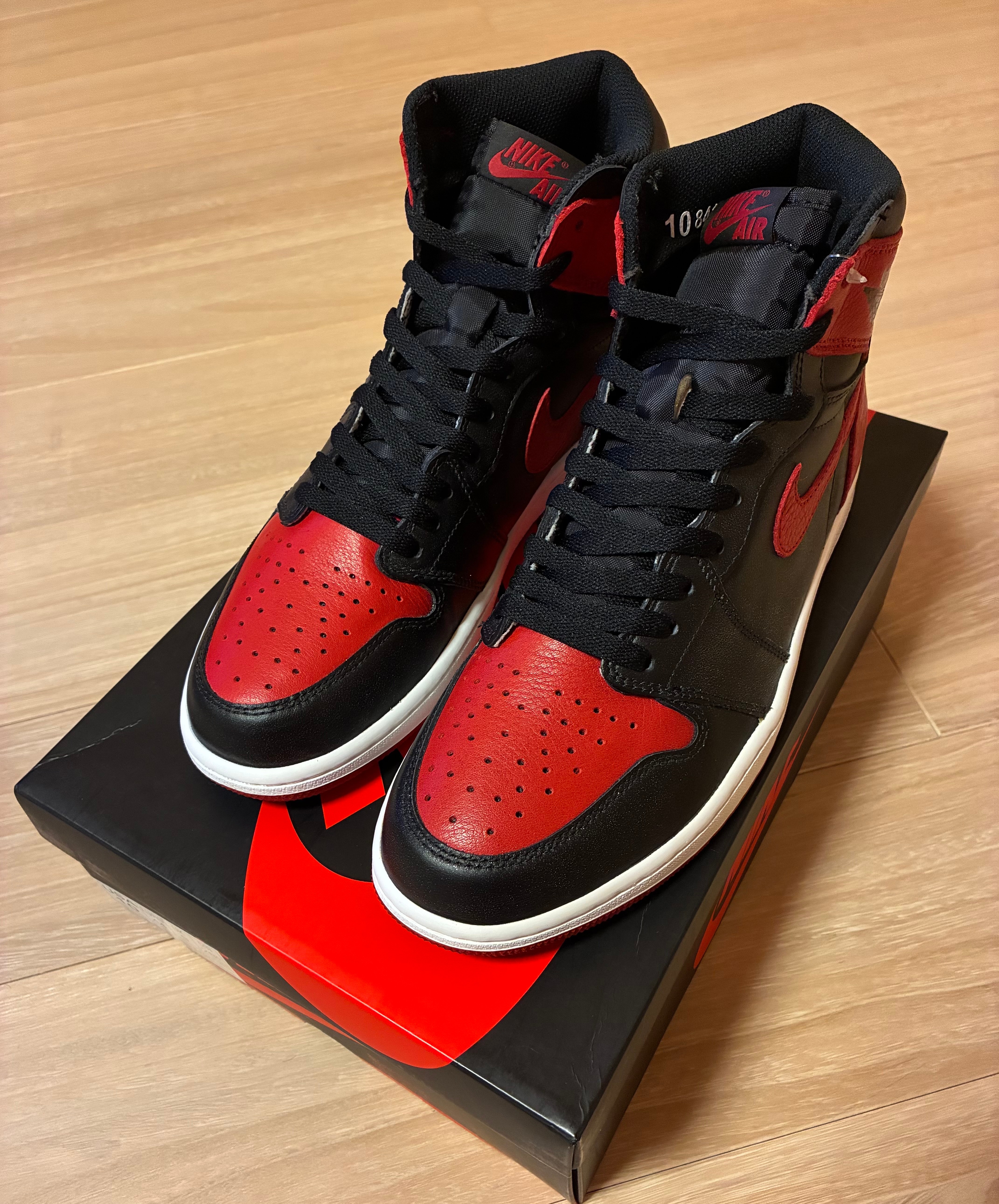 Nike Air Jordan 1 Retro High OG "Bred/Banned"