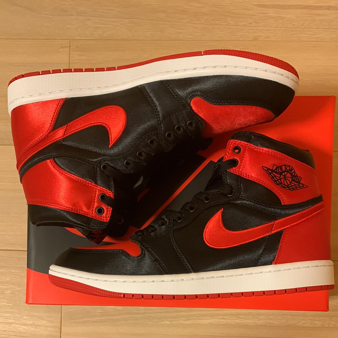Nike Women's Air Jordan 1 Retro High OG "Satin Bred"