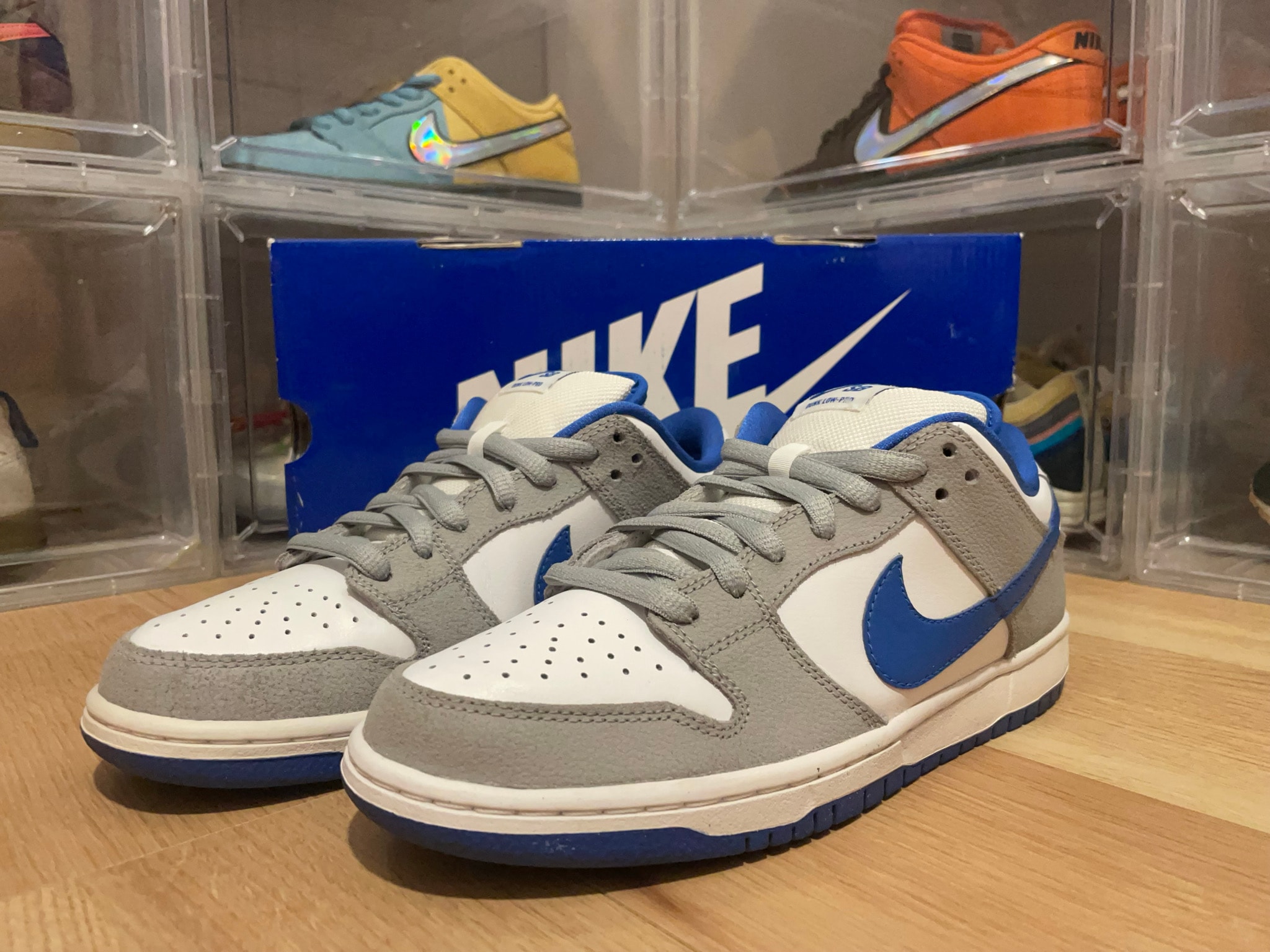 Nike SB Dunk Low Pro "Matte Silver/Varsity Royal"