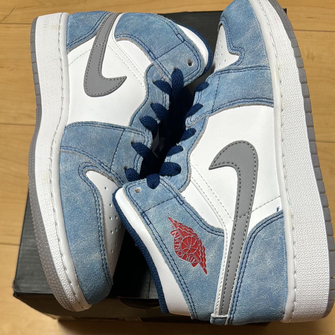 Nike GS Air Jordan 1 Mid "White/University Blue/Grey"