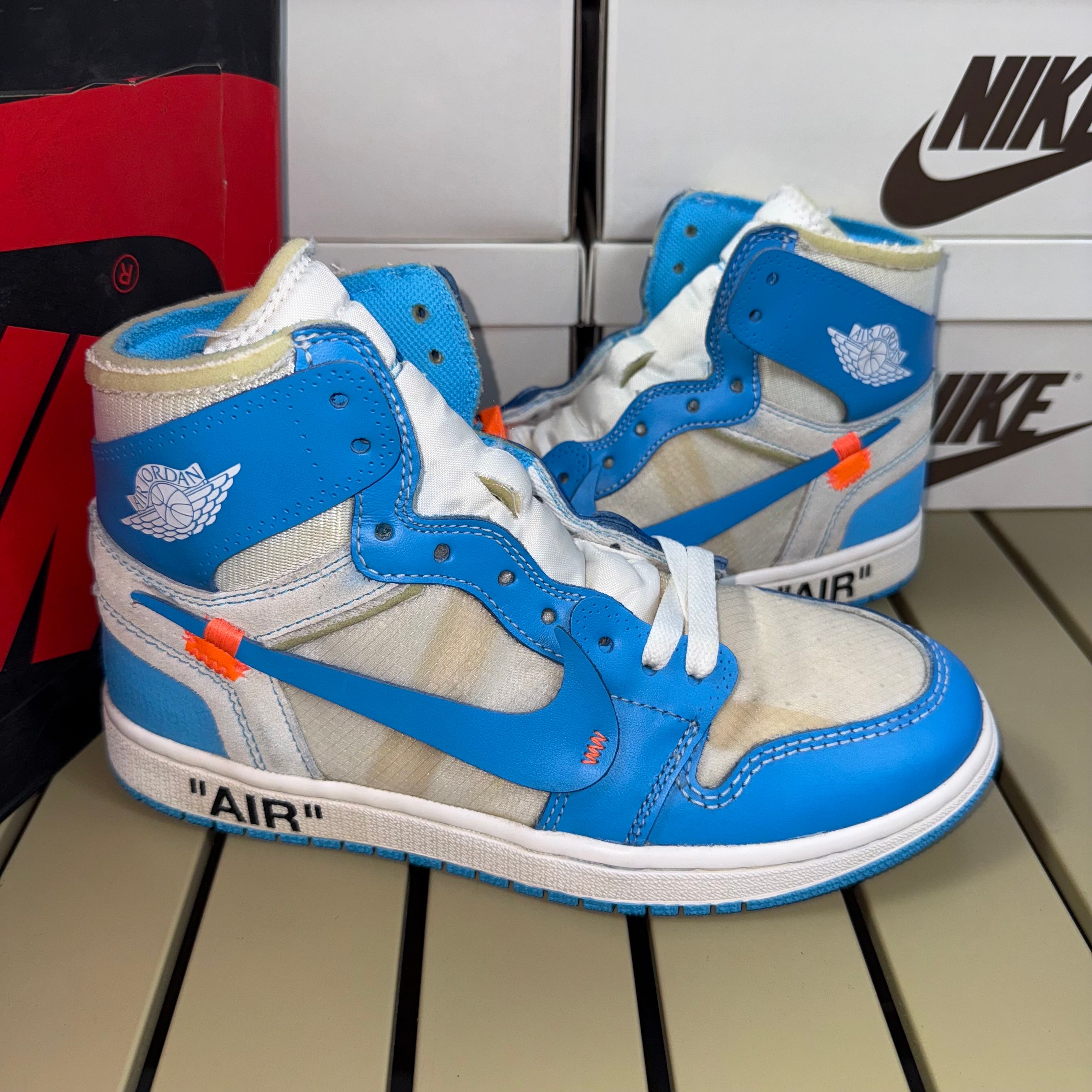 Off-White × Nike Air Jordan 1 High UNC "White/Dark Powder Blue"