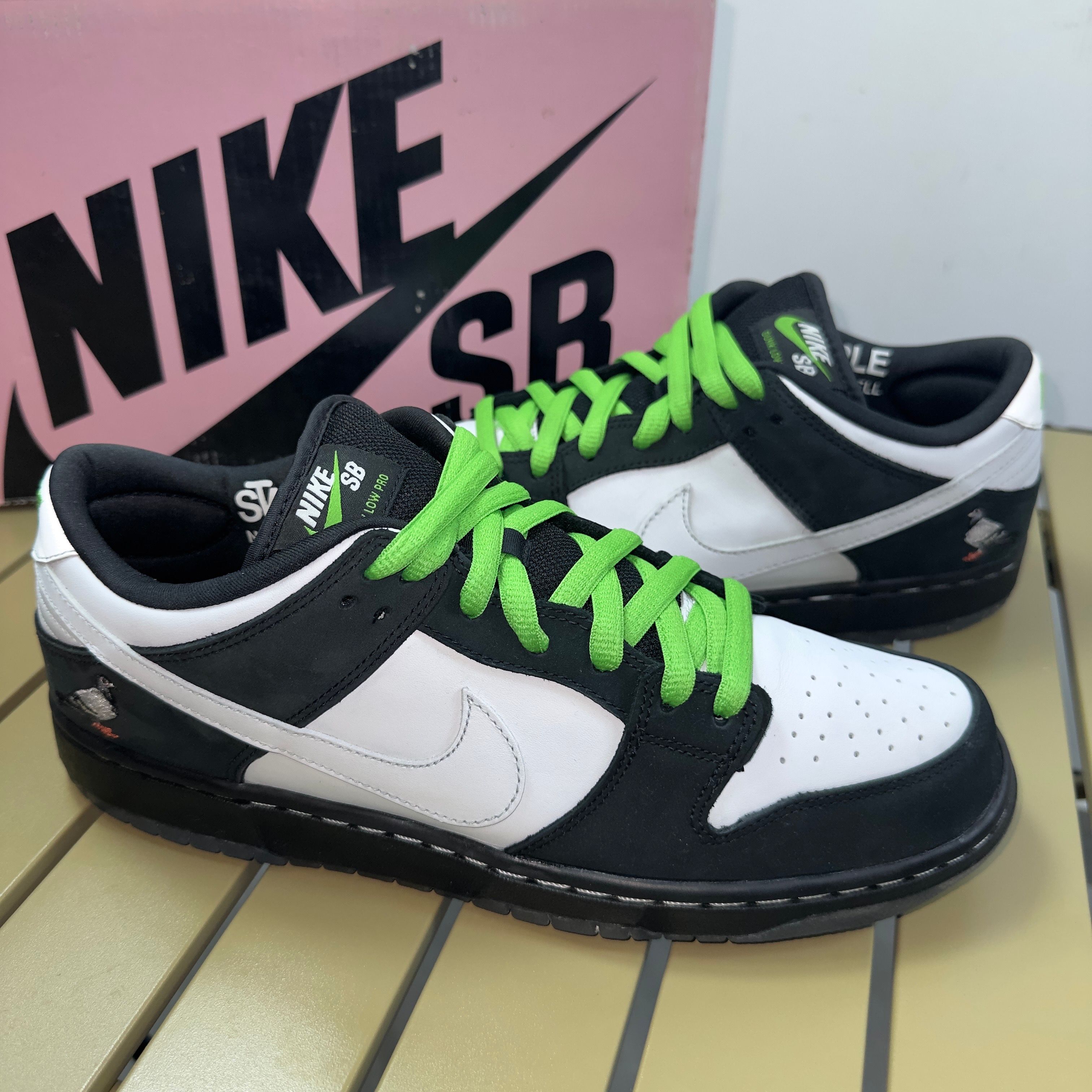 STAPLE × Nike SB Dunk Low "Pigeon Black/White"