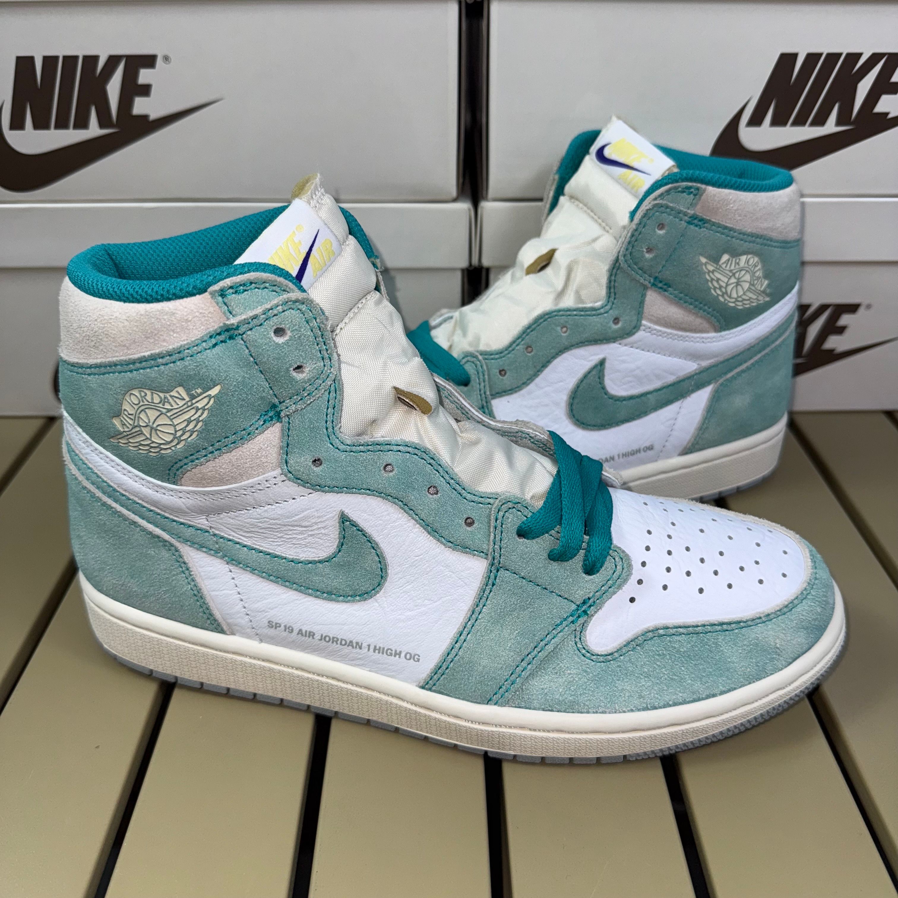 Nike Air Jordan 1 Retro High OG "Turbo Green"