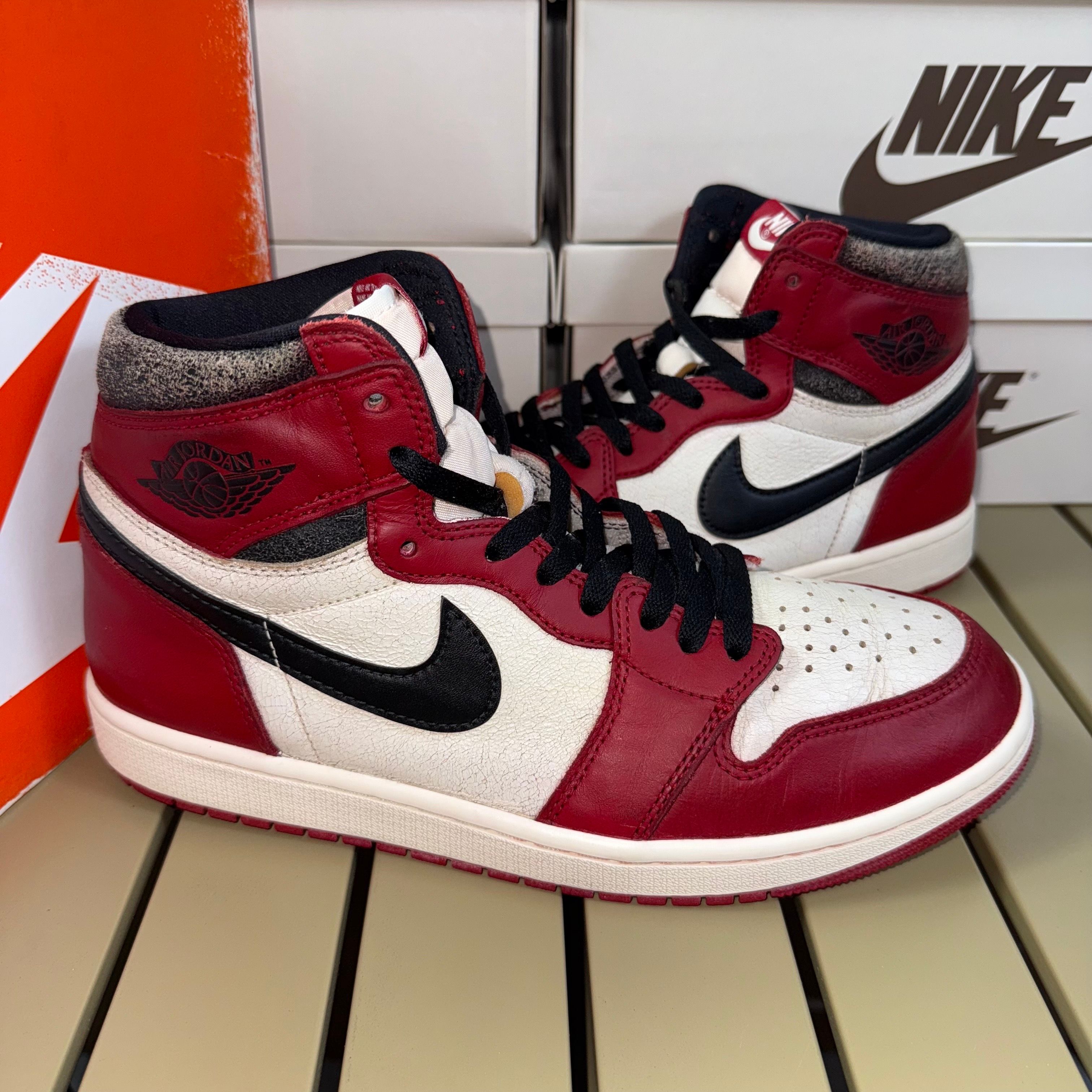 Nike Air Jordan 1 High OG "Lost & Found/Chicago"