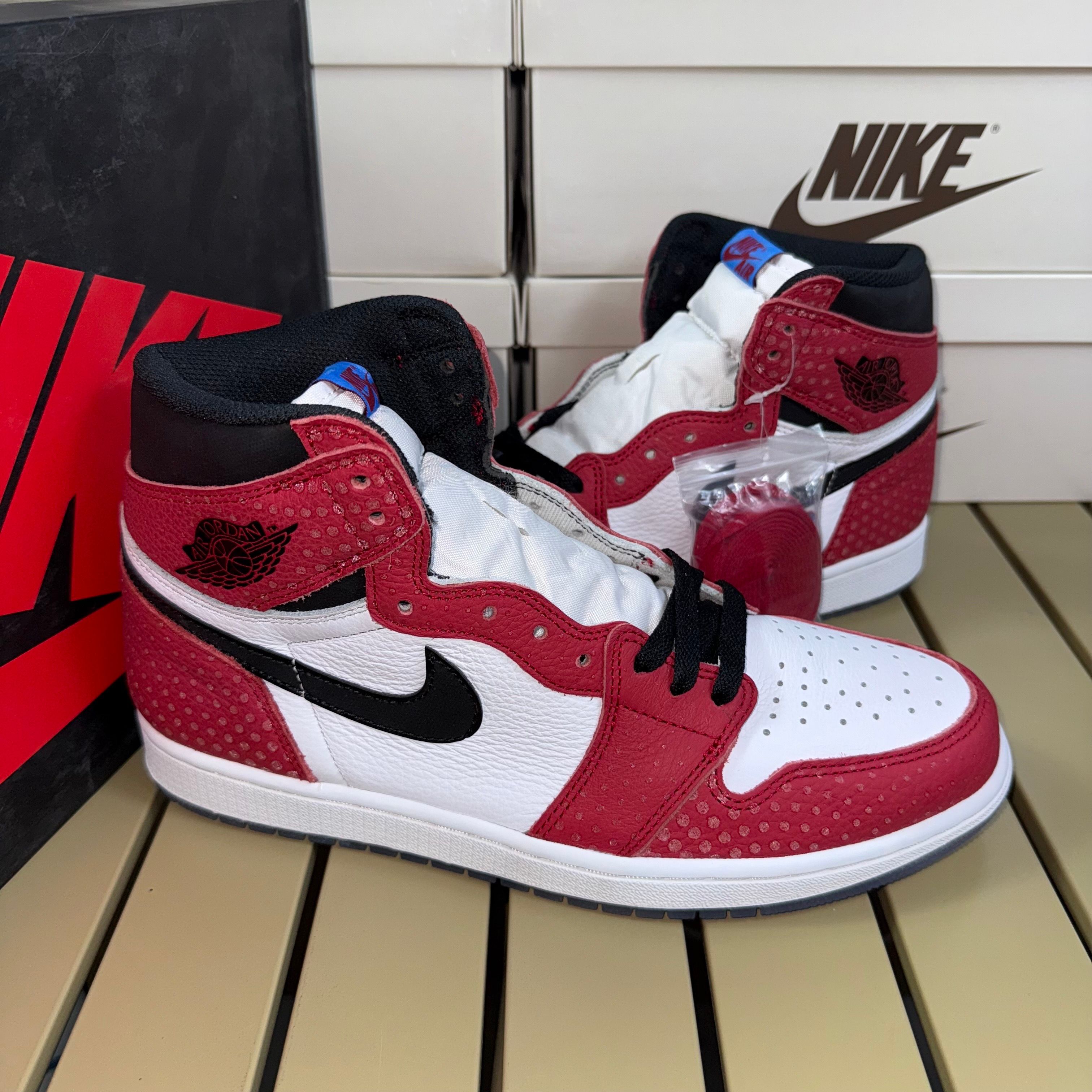 Spiderman × Nike Air Jordan 1 Origin Story "Gym Red/White/Photo Blue/Black"