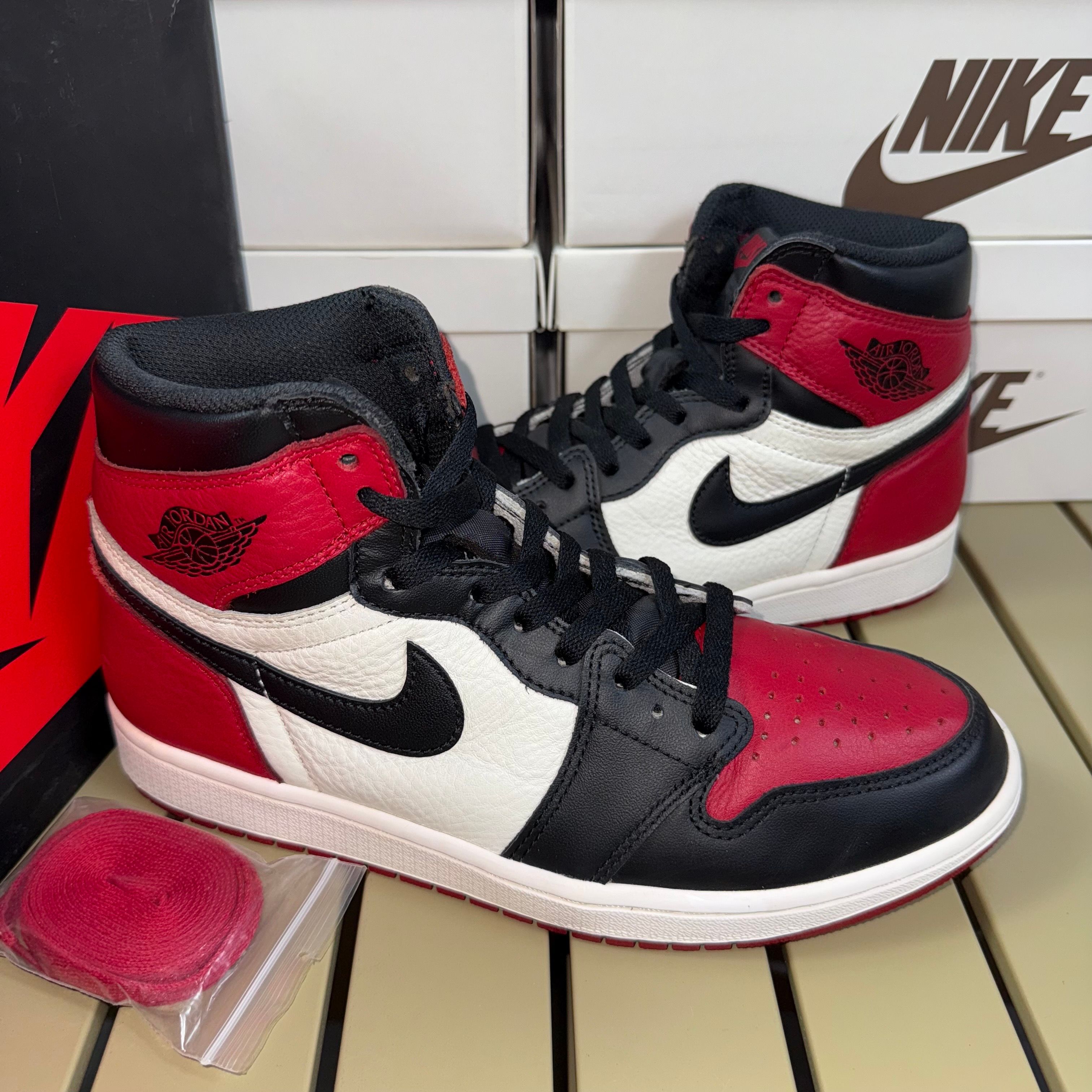 Nike Air Jordan 1 Retro High OG "Bred Toe"