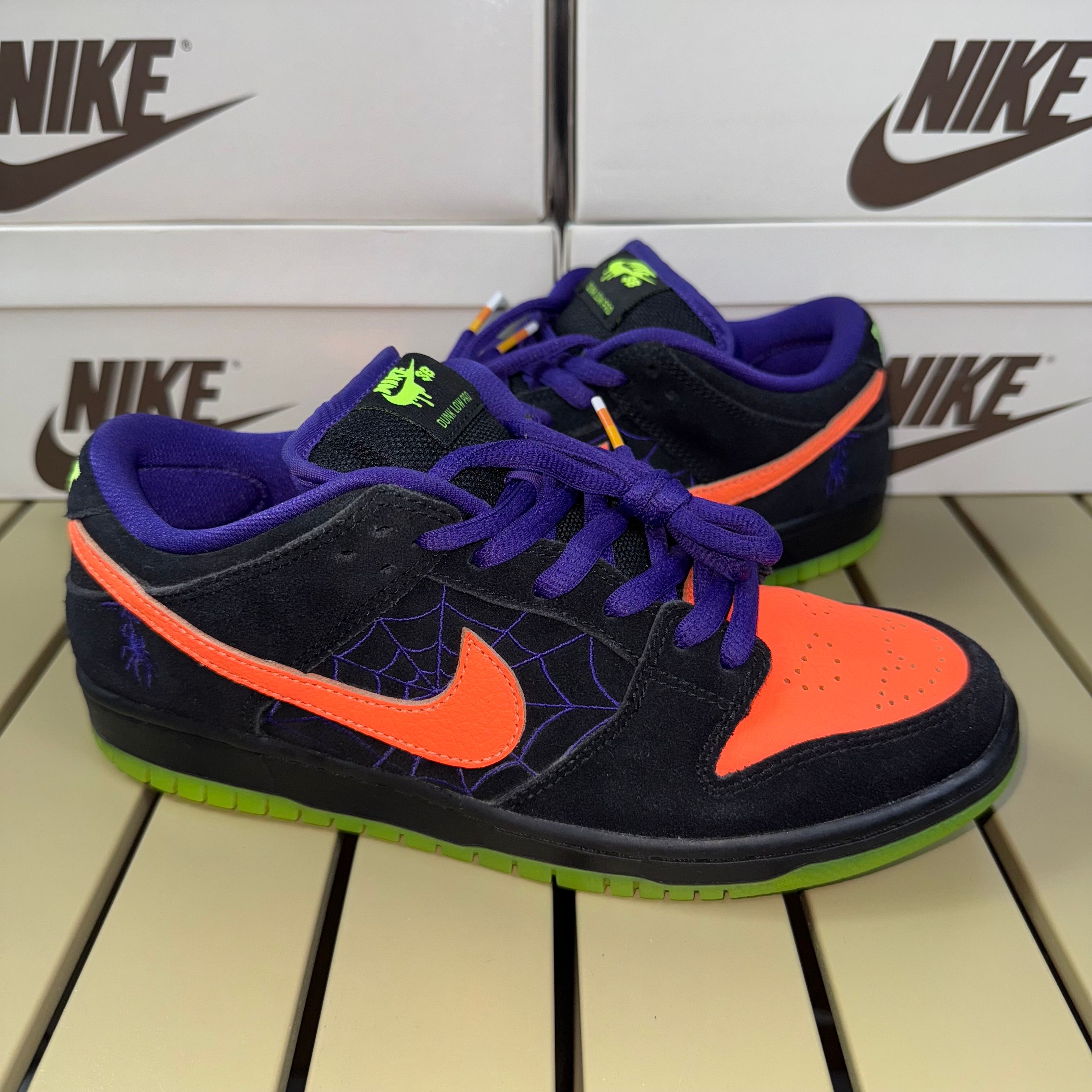Nike SB Dunk Low "Night Of Mischief"