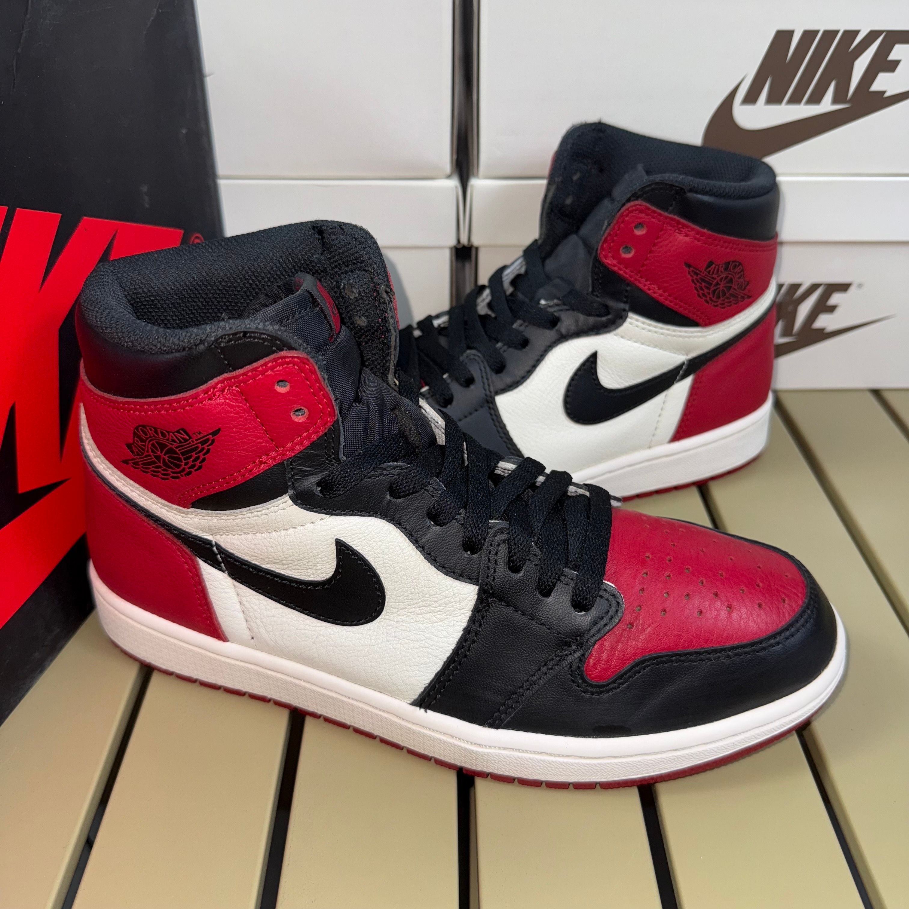 Nike Air Jordan 1 Retro High OG "Bred Toe"