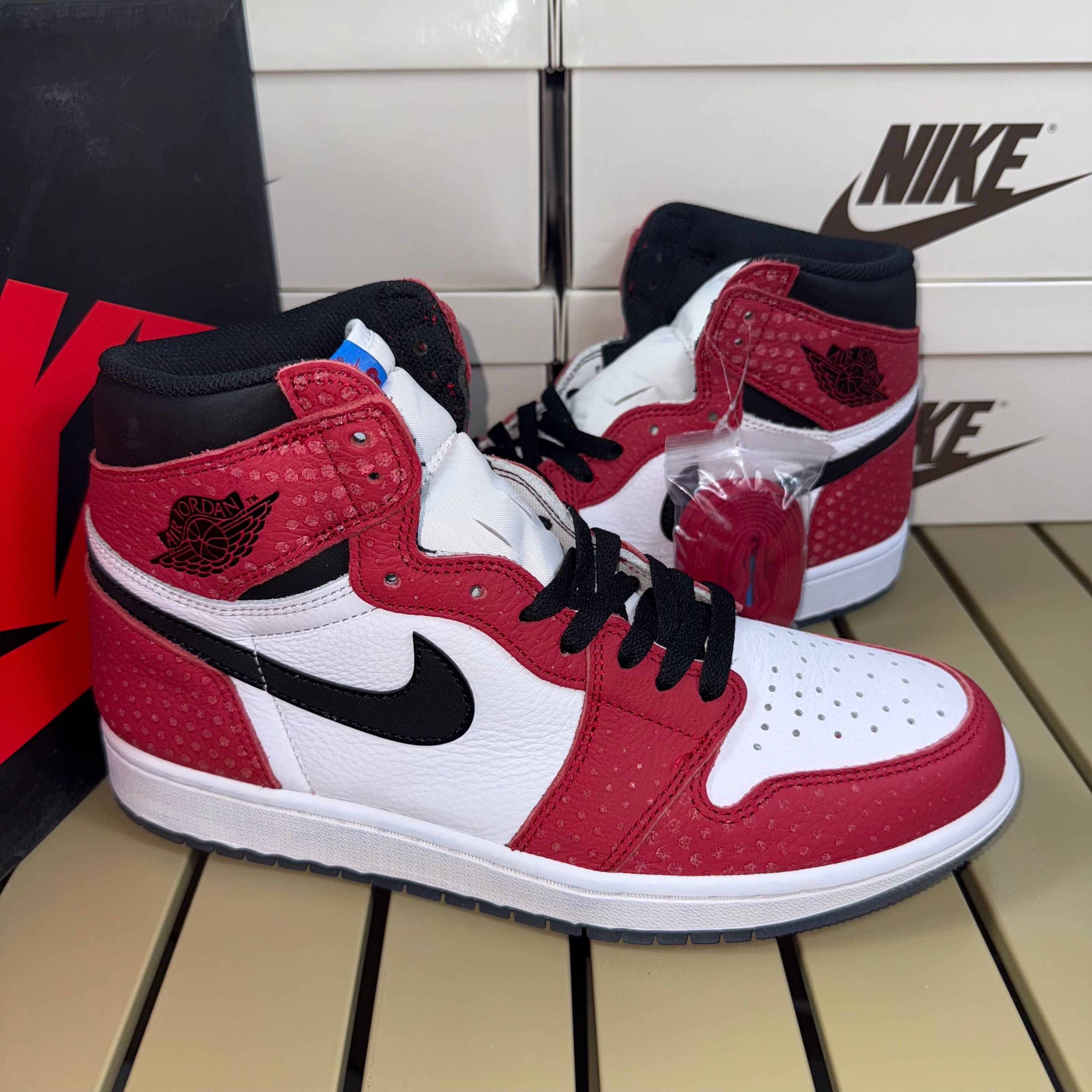Spiderman × Nike Air Jordan 1 Origin Story "Gym Red/White/Photo Blue/Black"