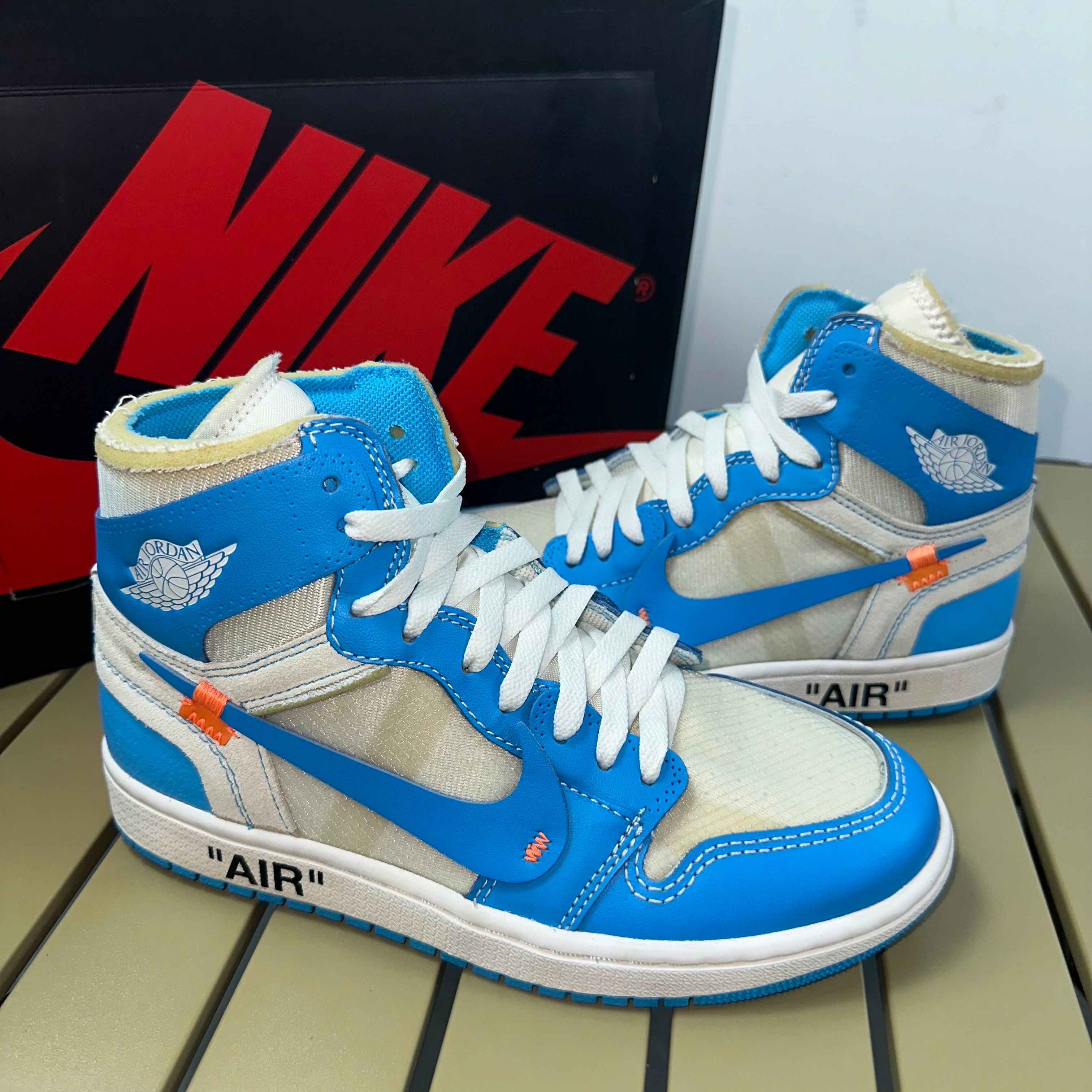 Off-White × Nike Air Jordan 1 High UNC "White/Dark Powder Blue"