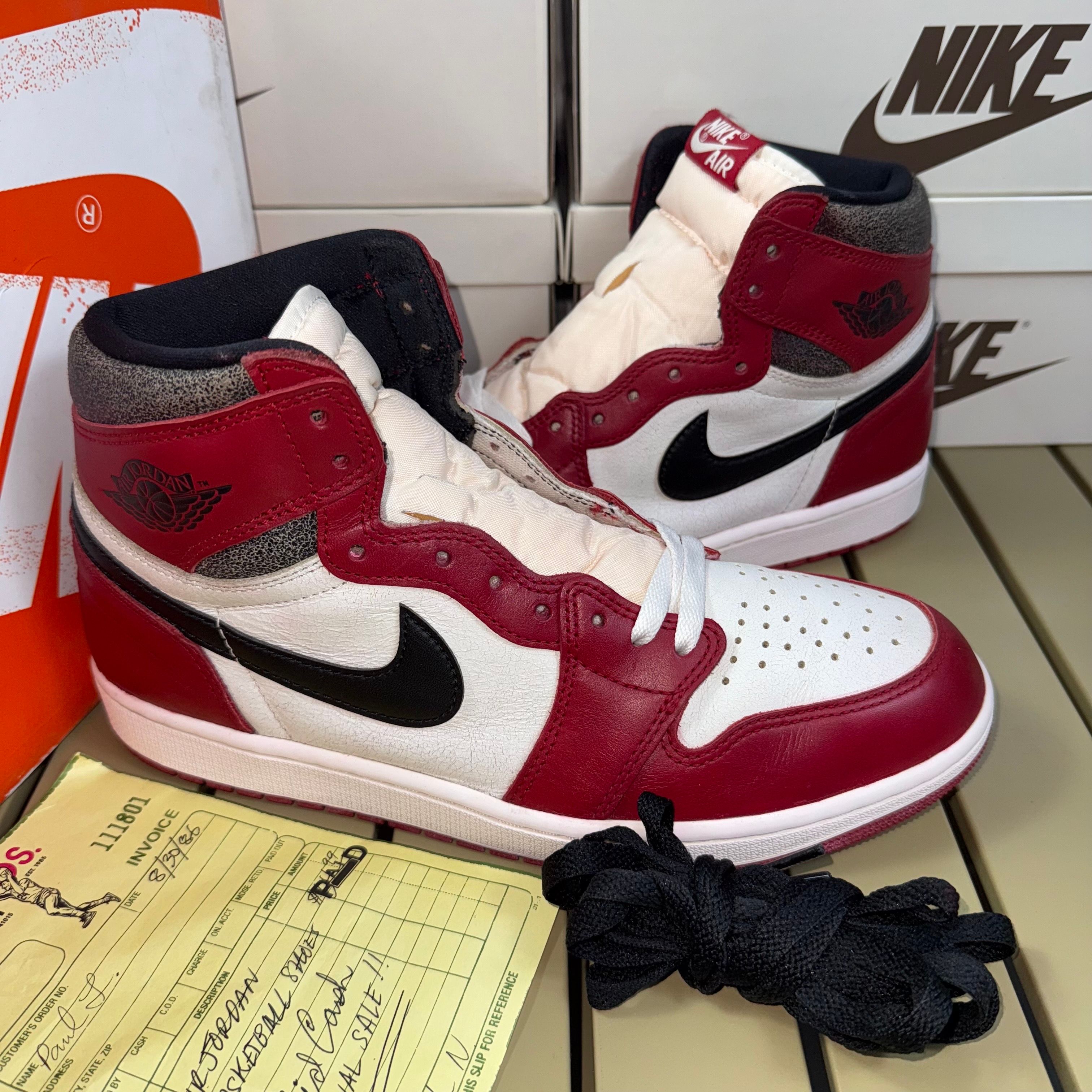 Nike Air Jordan 1 High OG "Lost & Found/Chicago"