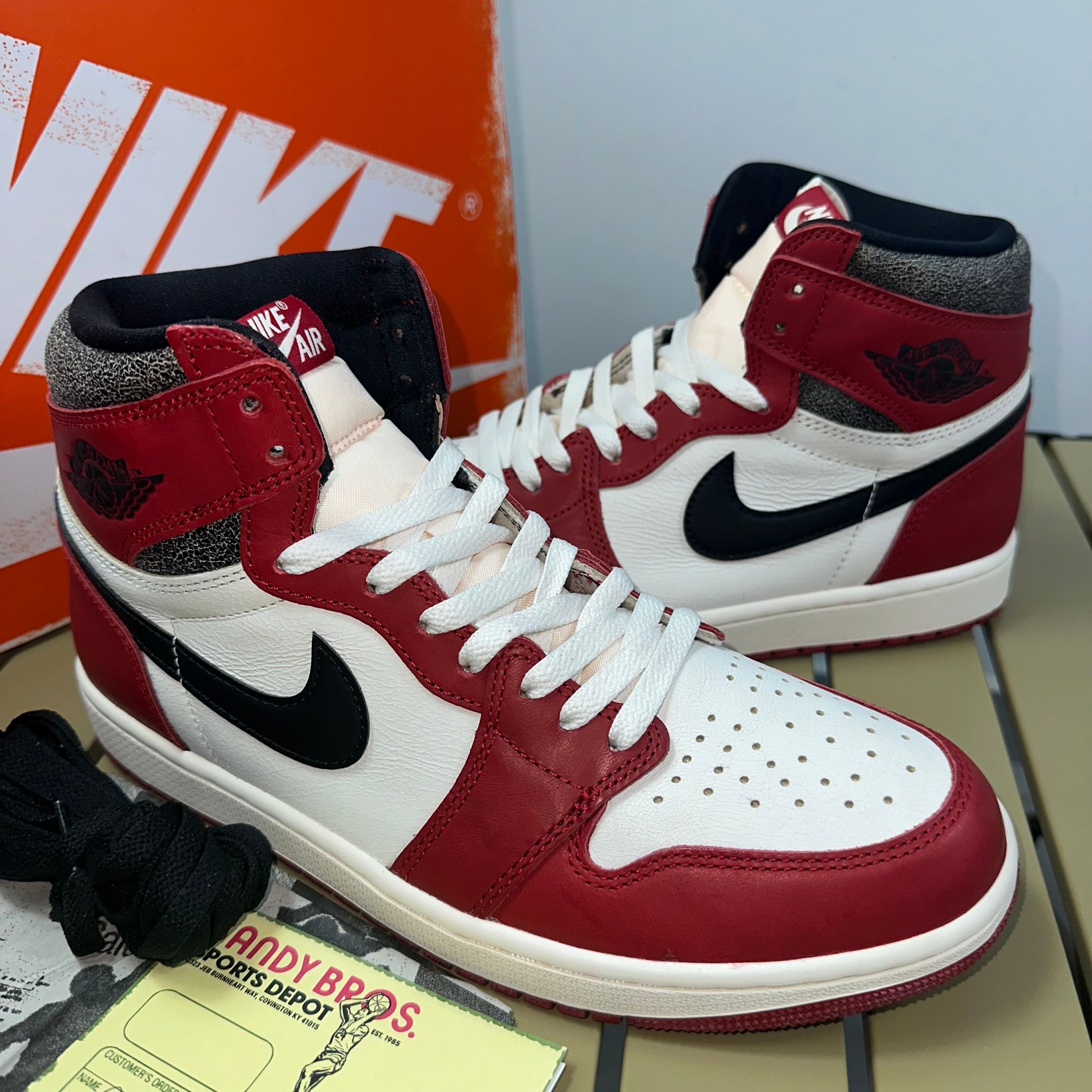 Nike Air Jordan 1 High OG "Lost & Found/Chicago"
