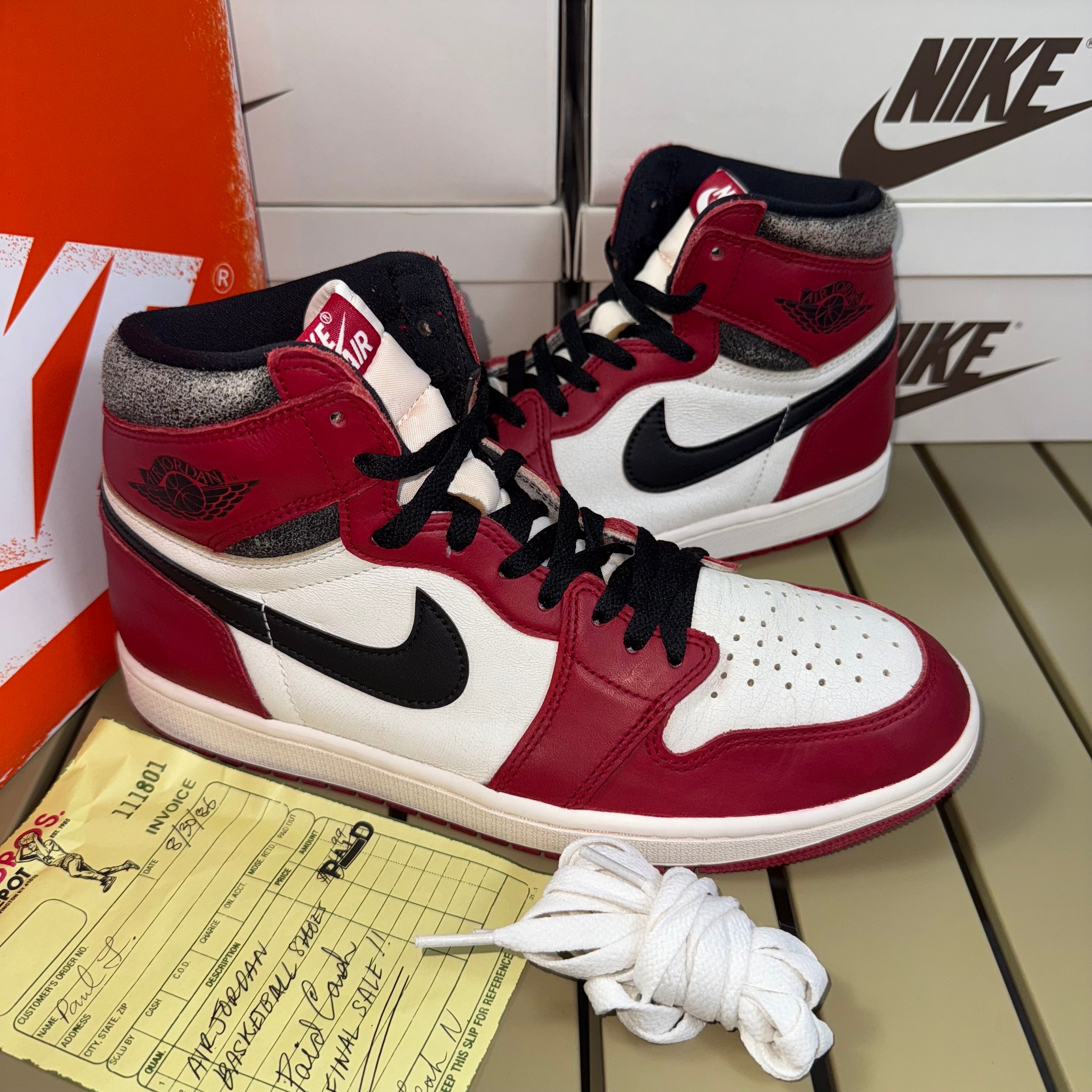 Nike Air Jordan 1 High OG "Lost & Found/Chicago"
