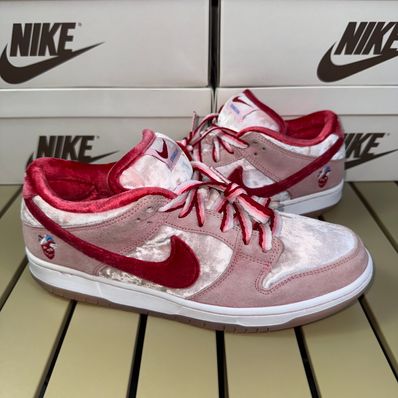 Strangelove × Nike SB Dunk Low "Valentine’s Day"
