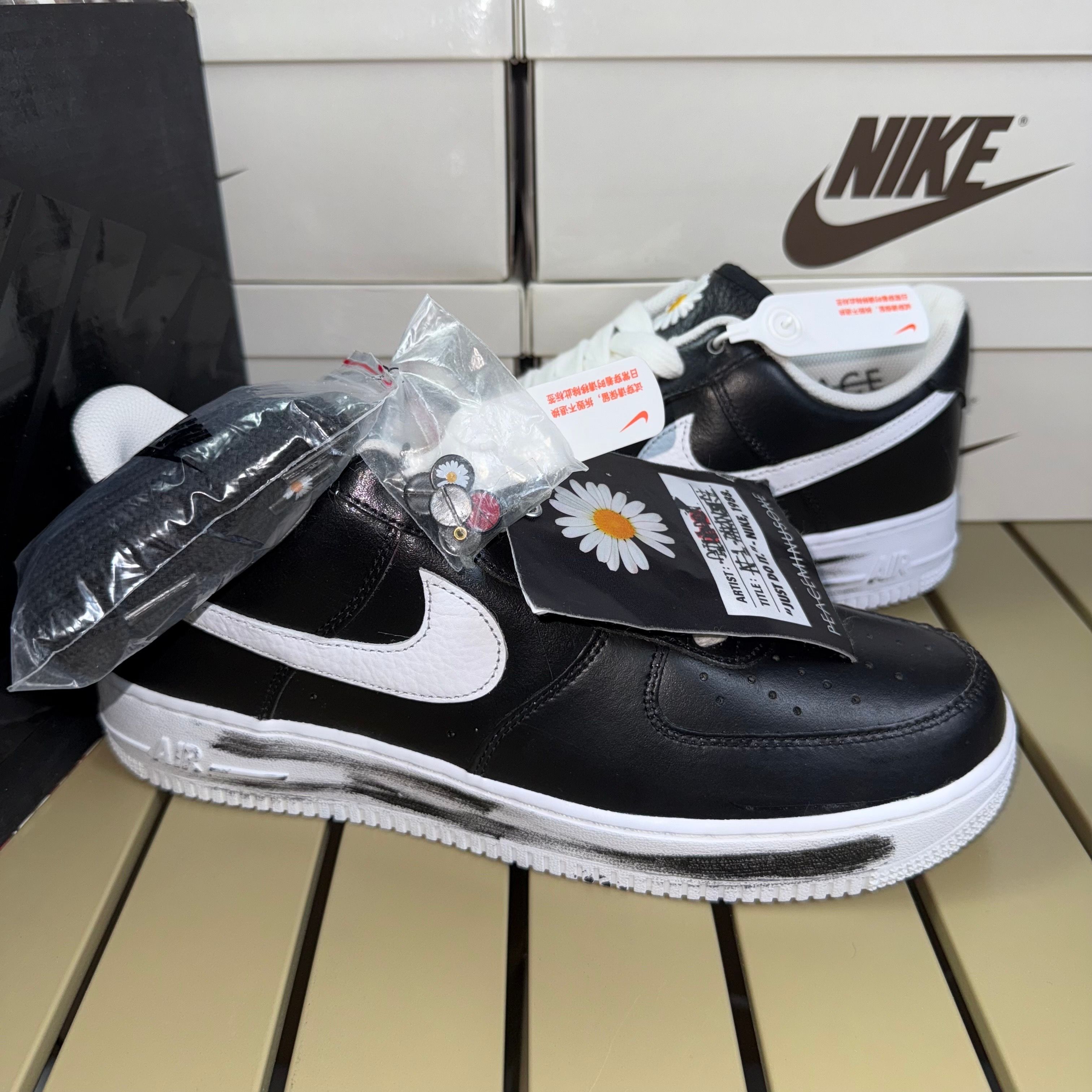 PEACEMINUSONE × Nike Air Force 1 Low Para Noise "Black" / G-DRAGON
