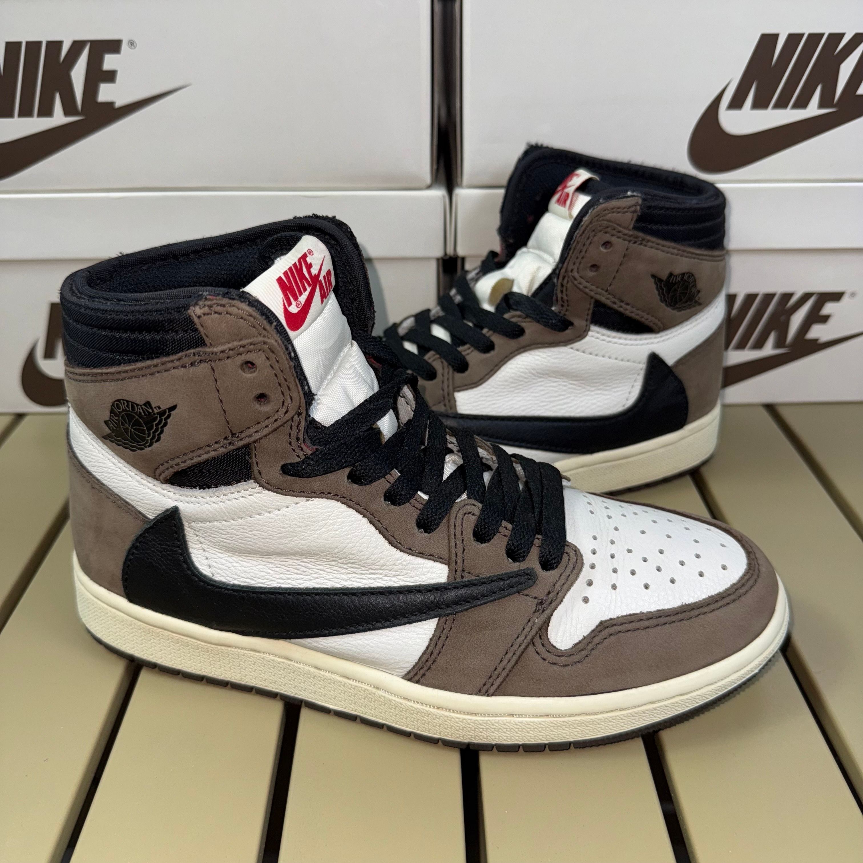 Travis Scott × Nike Air Jordan 1 Retro High OG TS SP "Sail/Dark Mocha"