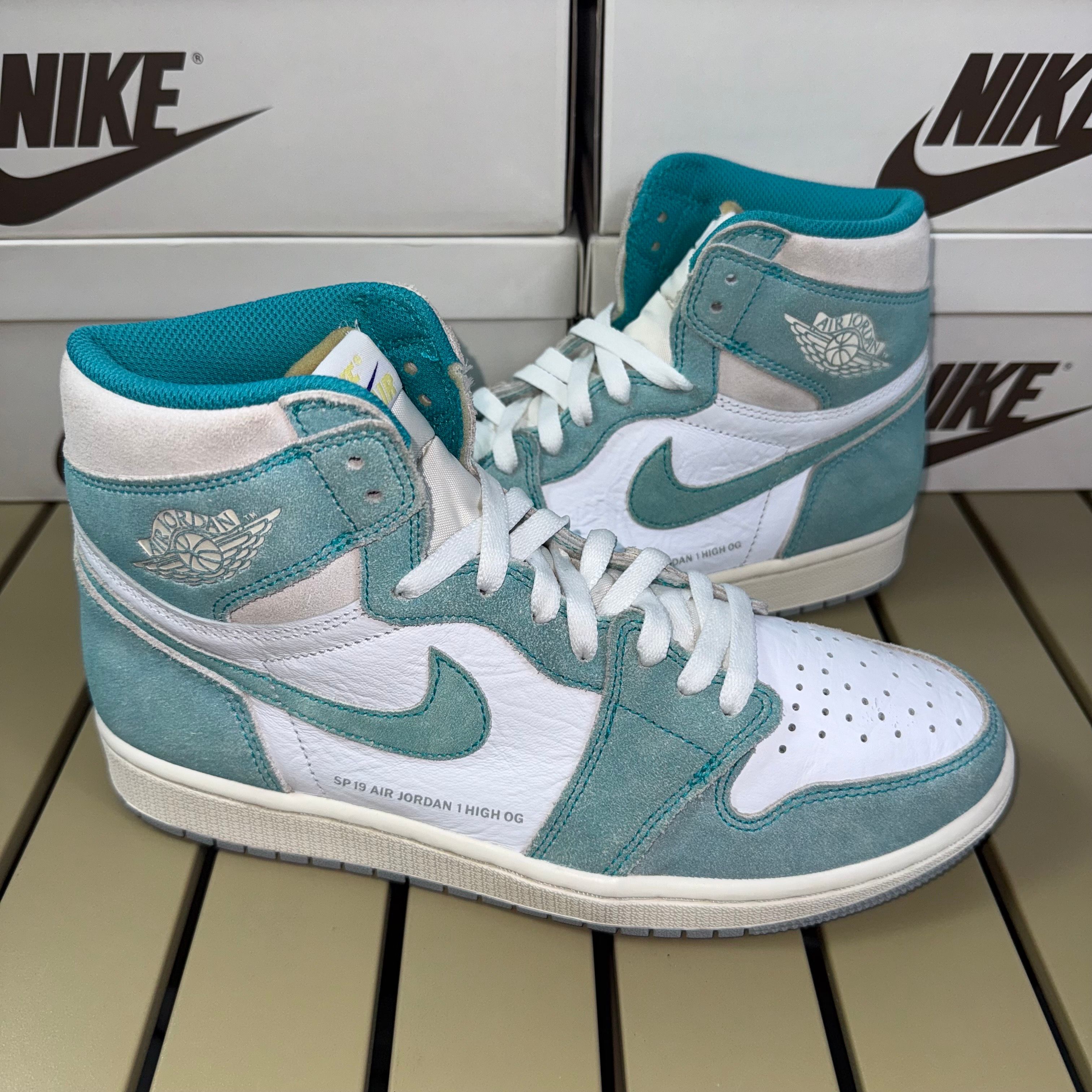 Nike Air Jordan 1 Retro High OG "Turbo Green"