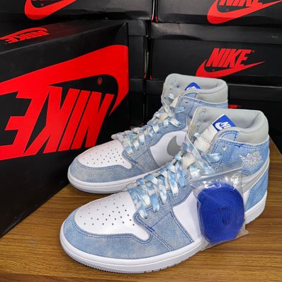 Nike Air Jordan 1 High OG "Hyper Royal"