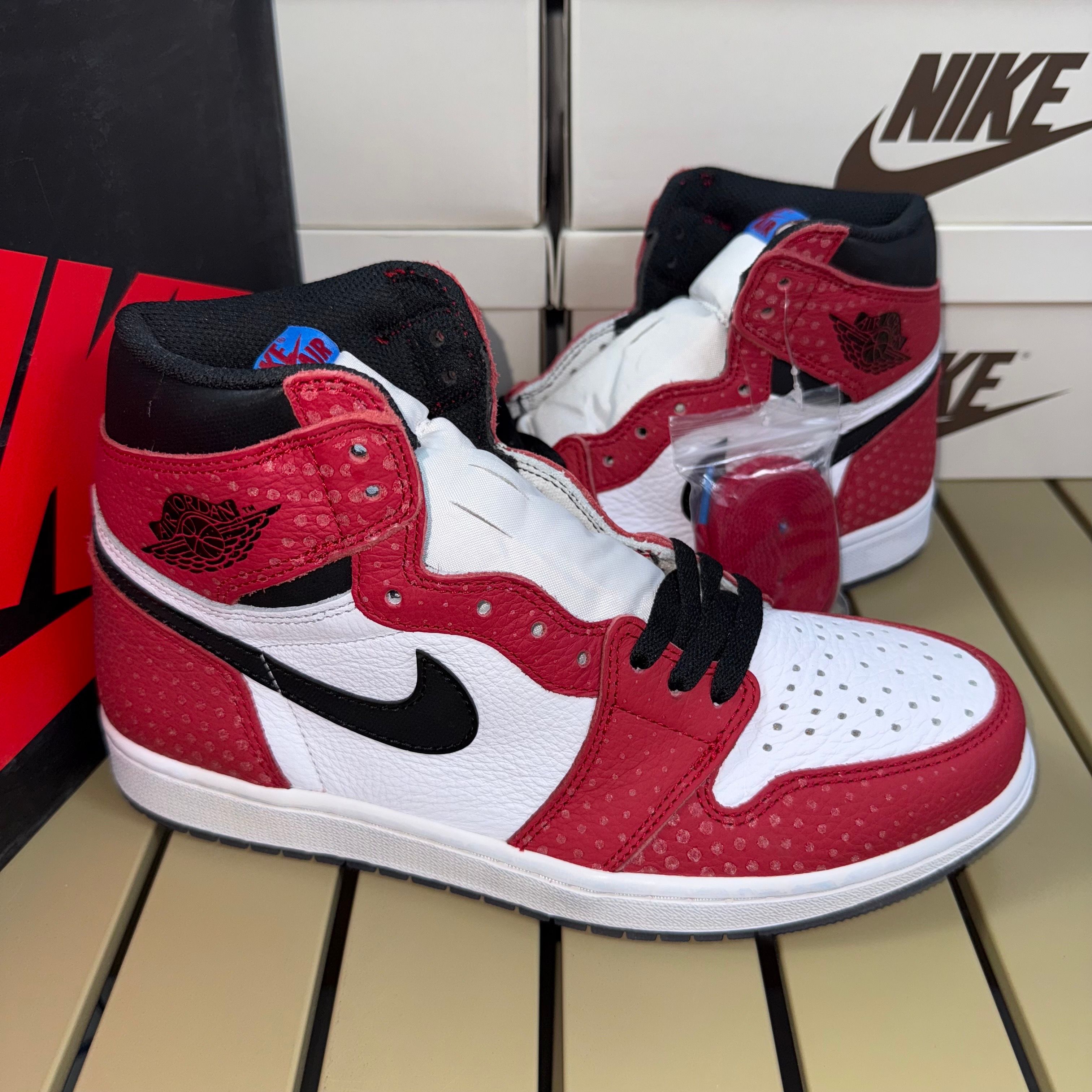 Spiderman × Nike Air Jordan 1 Origin Story "Gym Red/White/Photo Blue/Black"