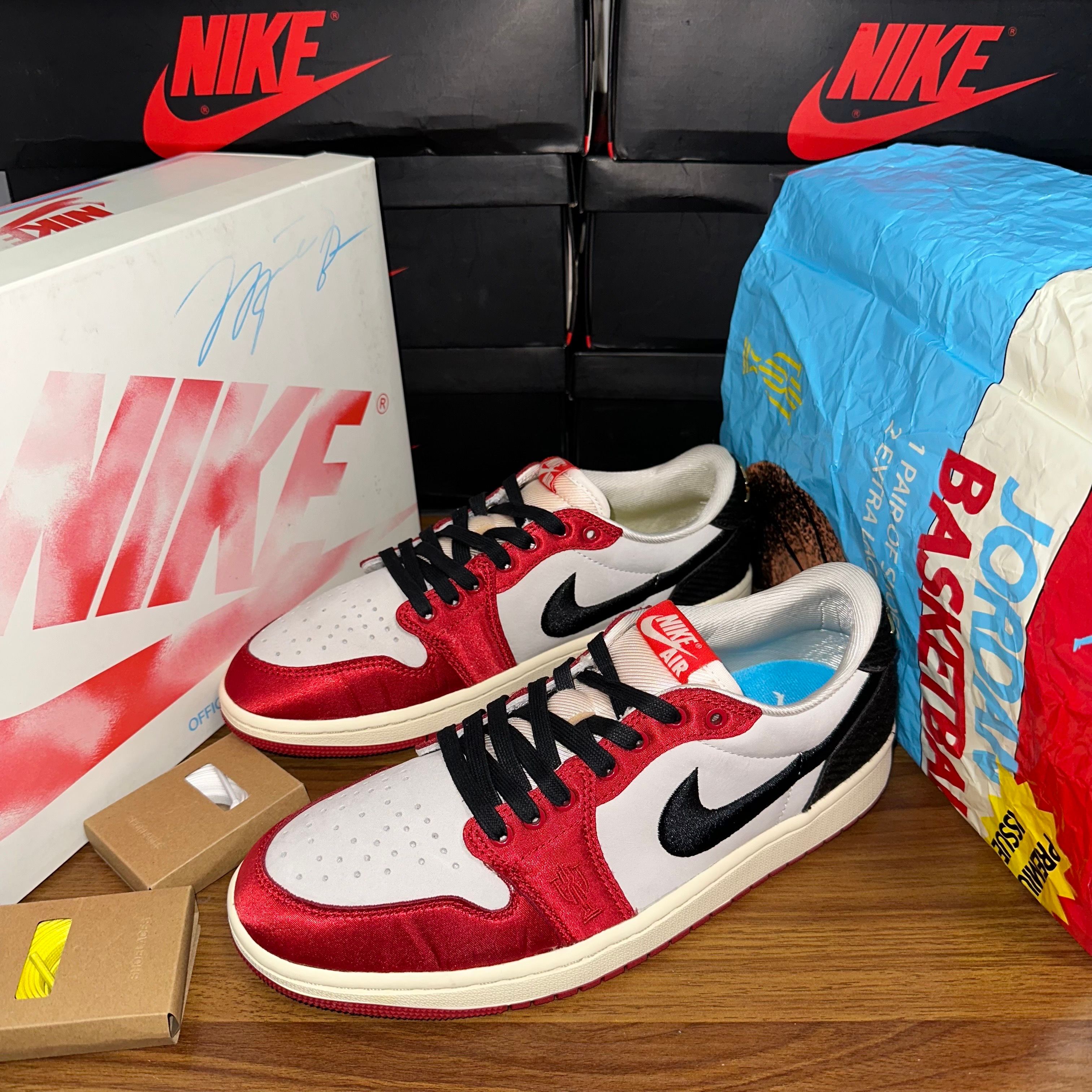 Trophy Room × Nike Air Jordan 1 Low OG "Sail and Varsity Red"