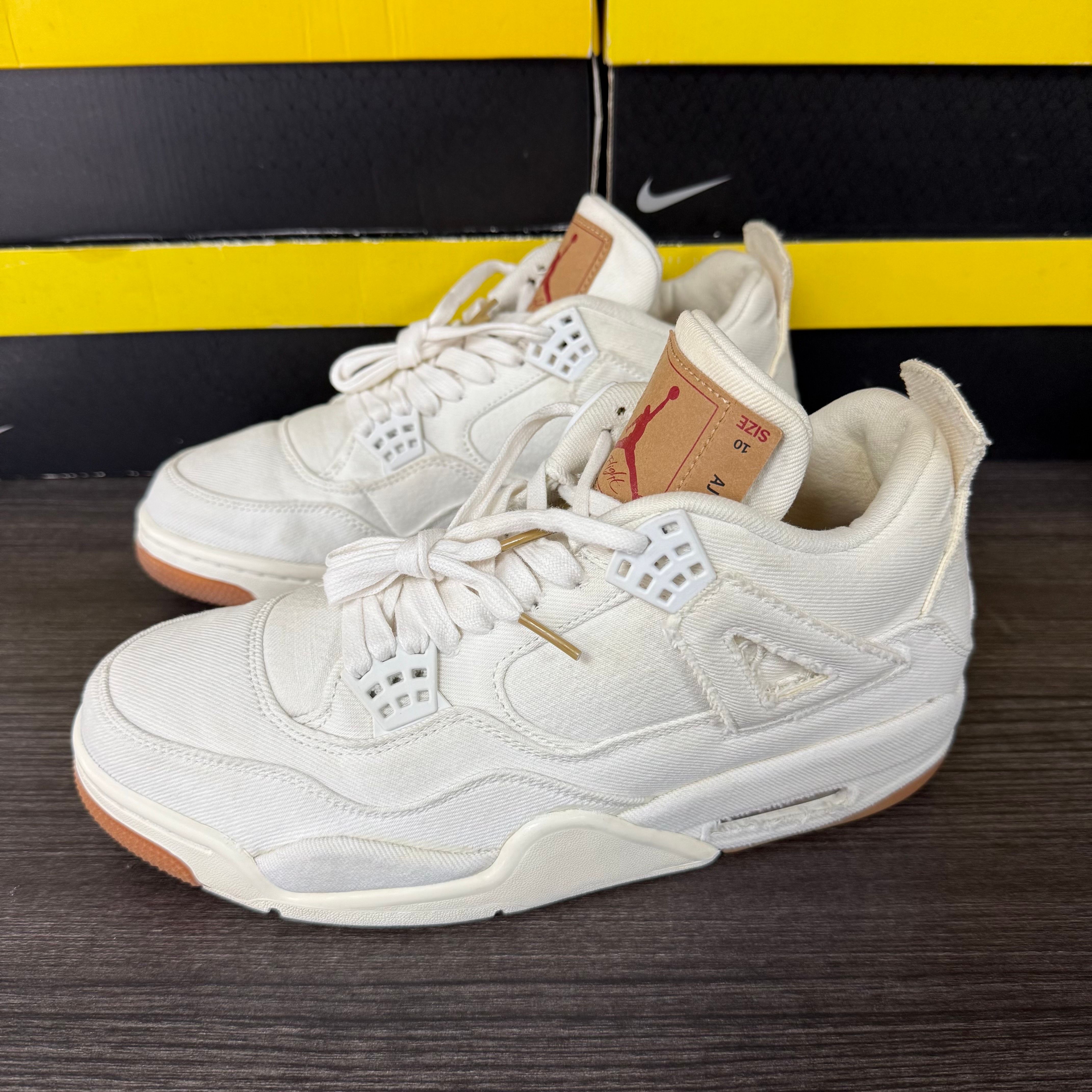 NIKE × LEVI’S AIR JORDAN 4 "WHITE DENIM"(タグ:LEVIS®)