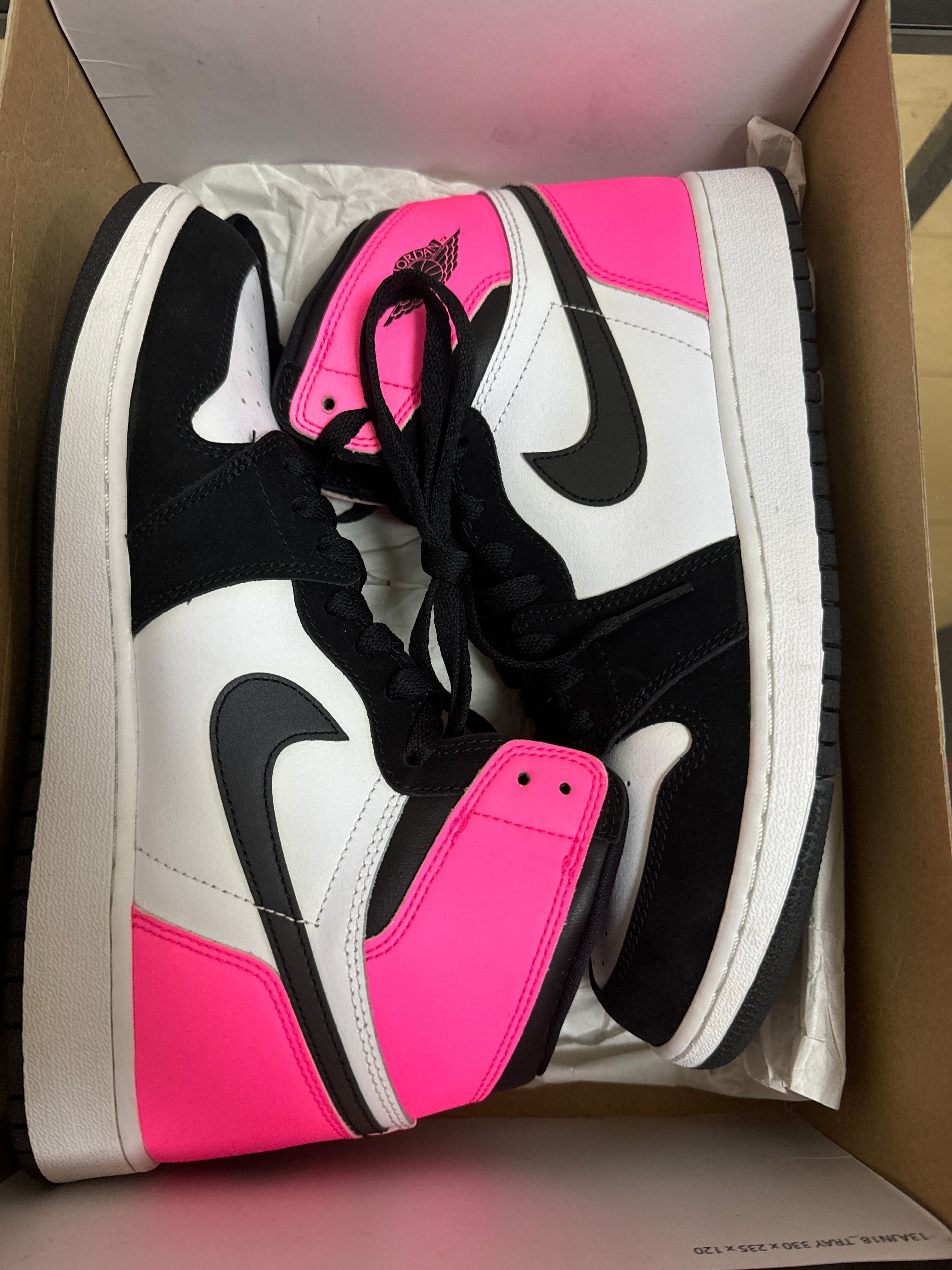 Nike Air Jordan 1 Retro High "Valentine's Day" (2017)