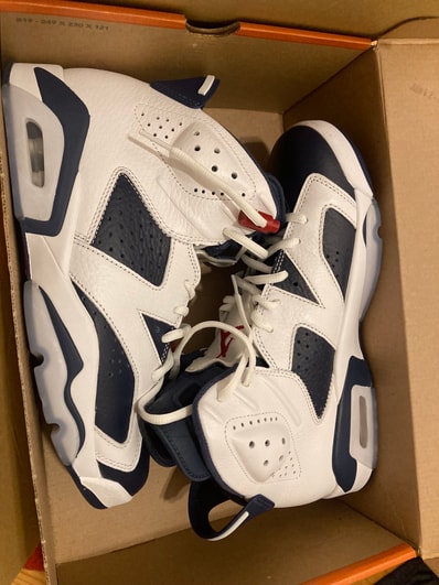 Nike Air Jordan 6 Retro "White and Midnight Navy"