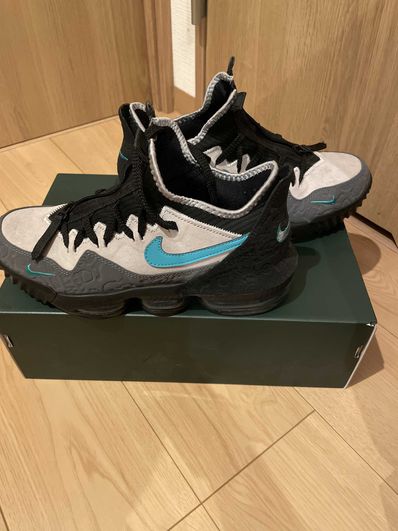 atmos × Nike LeBron 16 "Clear Jade"
