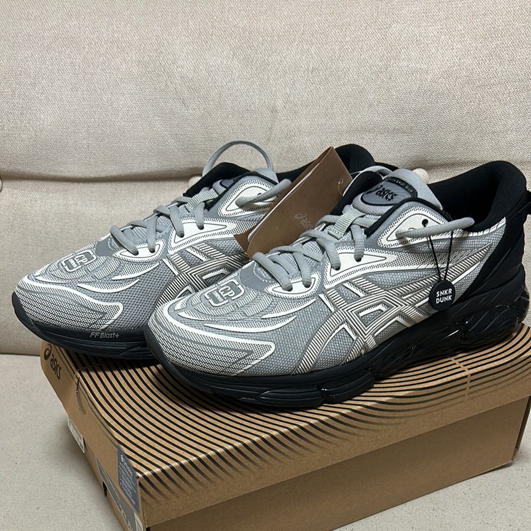 C.P. Company × Asics Gel-Quantum 360 8 "Cement Grey"