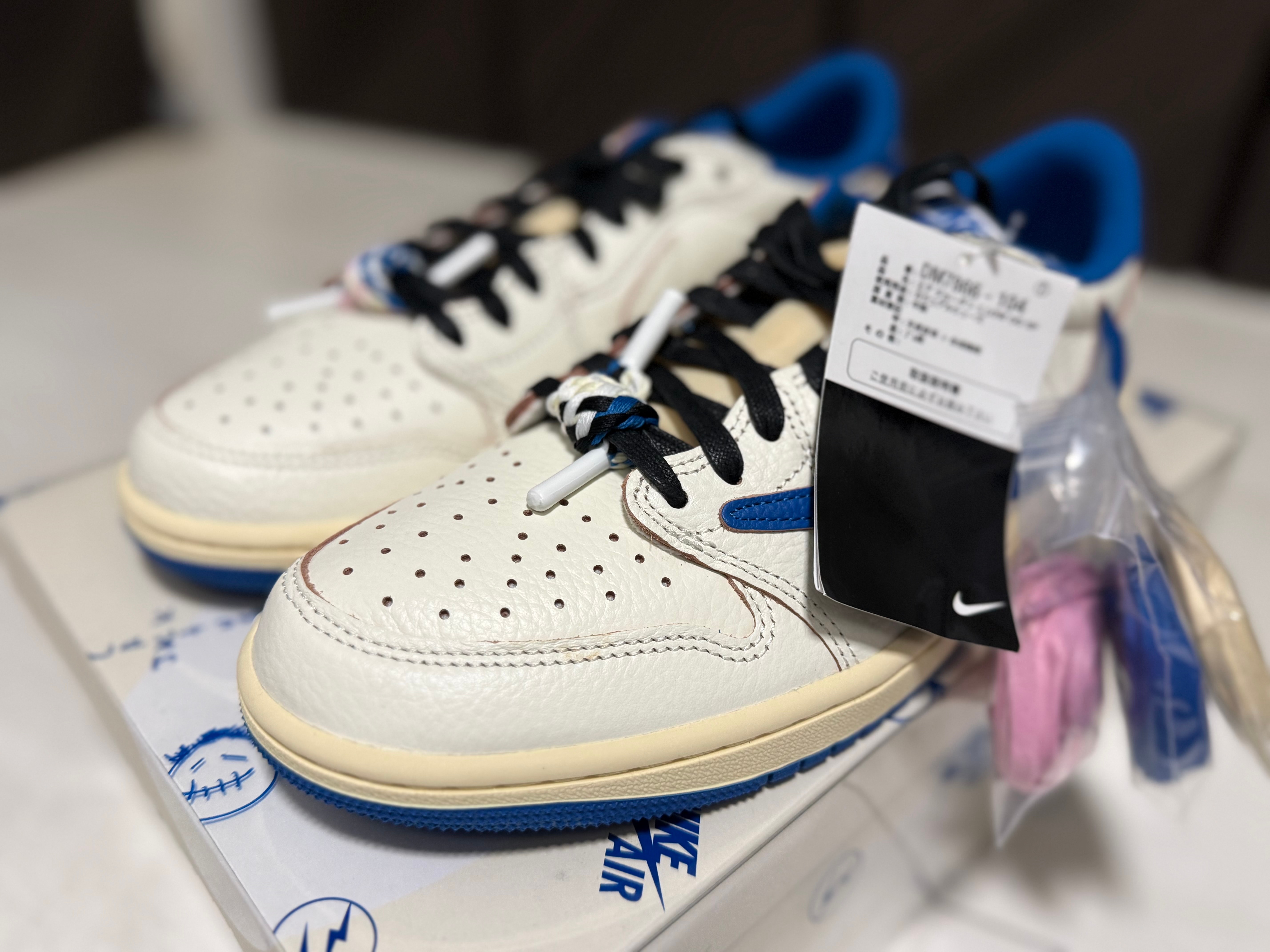 Travis Scott × fragment design × Nike Air Jordan 1 Low OG "Sail/Military Blue"