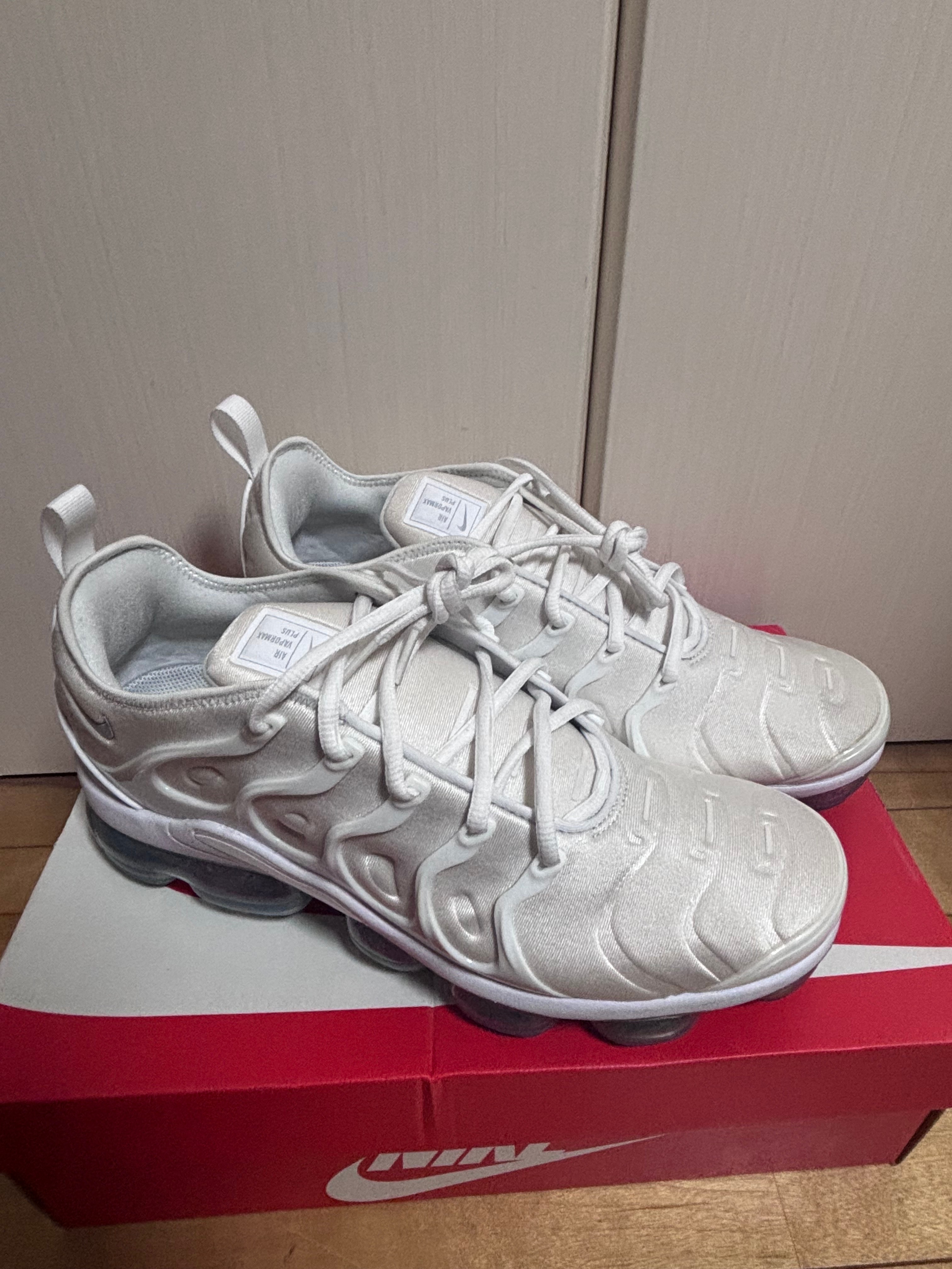 エアヴェイパーマックスプラス(AIR VAPORT MAX PLUS)/ナイキ 人気の