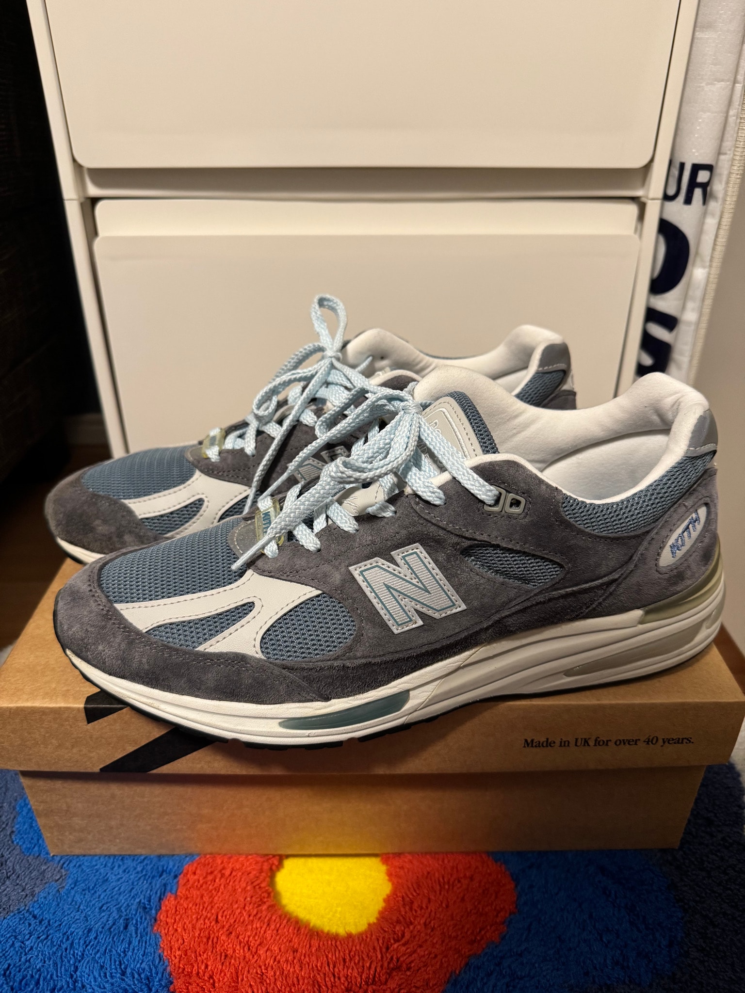 KITH × New Balance 991V2 "Asphalt/Lead/Oyster Mushroom"