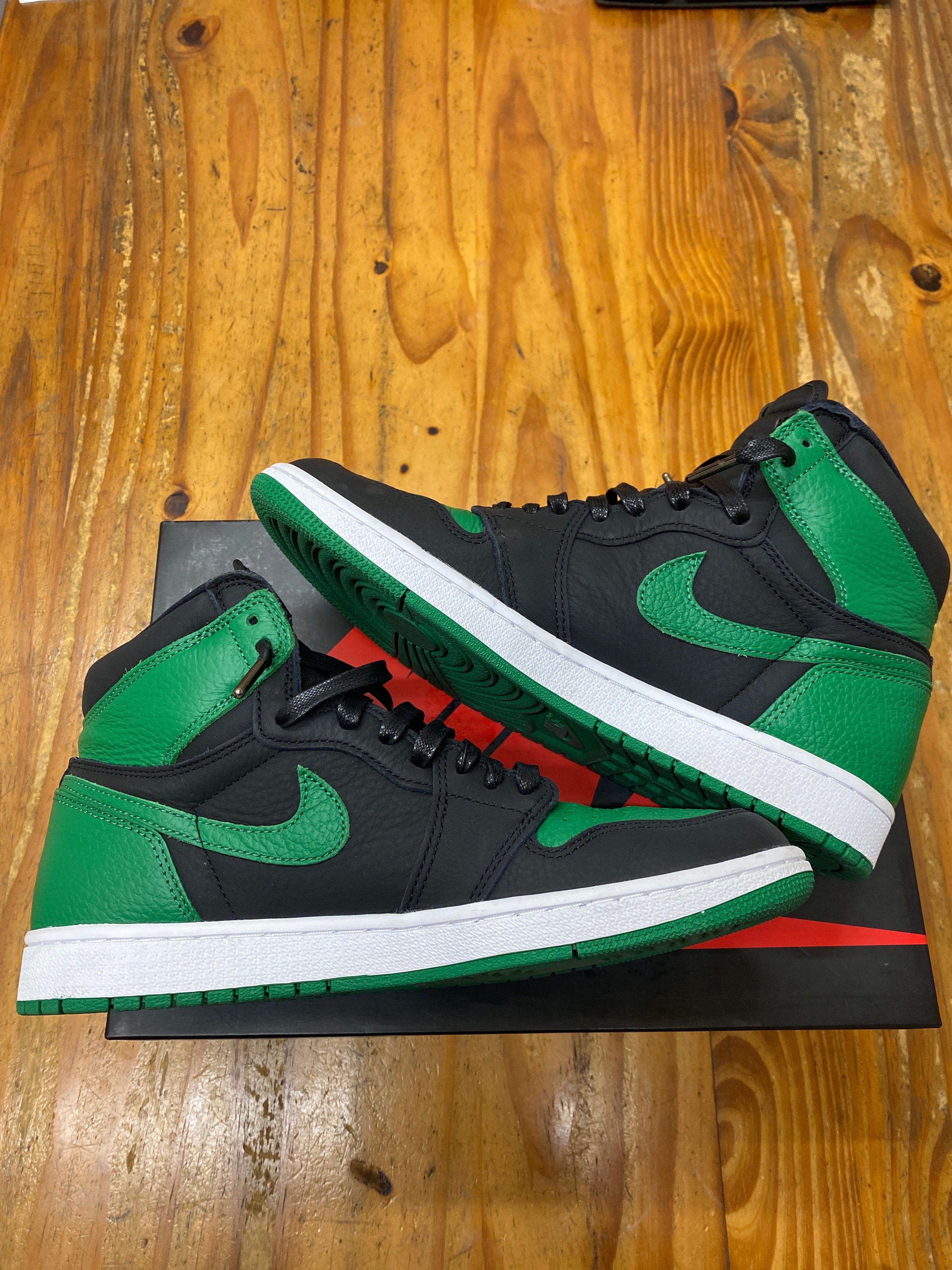 Nike Air Jordan 1 Retro High OG "Black/Pine Green" (2020)      