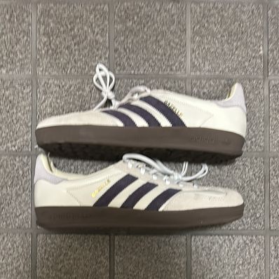 emmi Exclusive adidas Gazelle Indoor "Off White/Aurora Black/Gum"