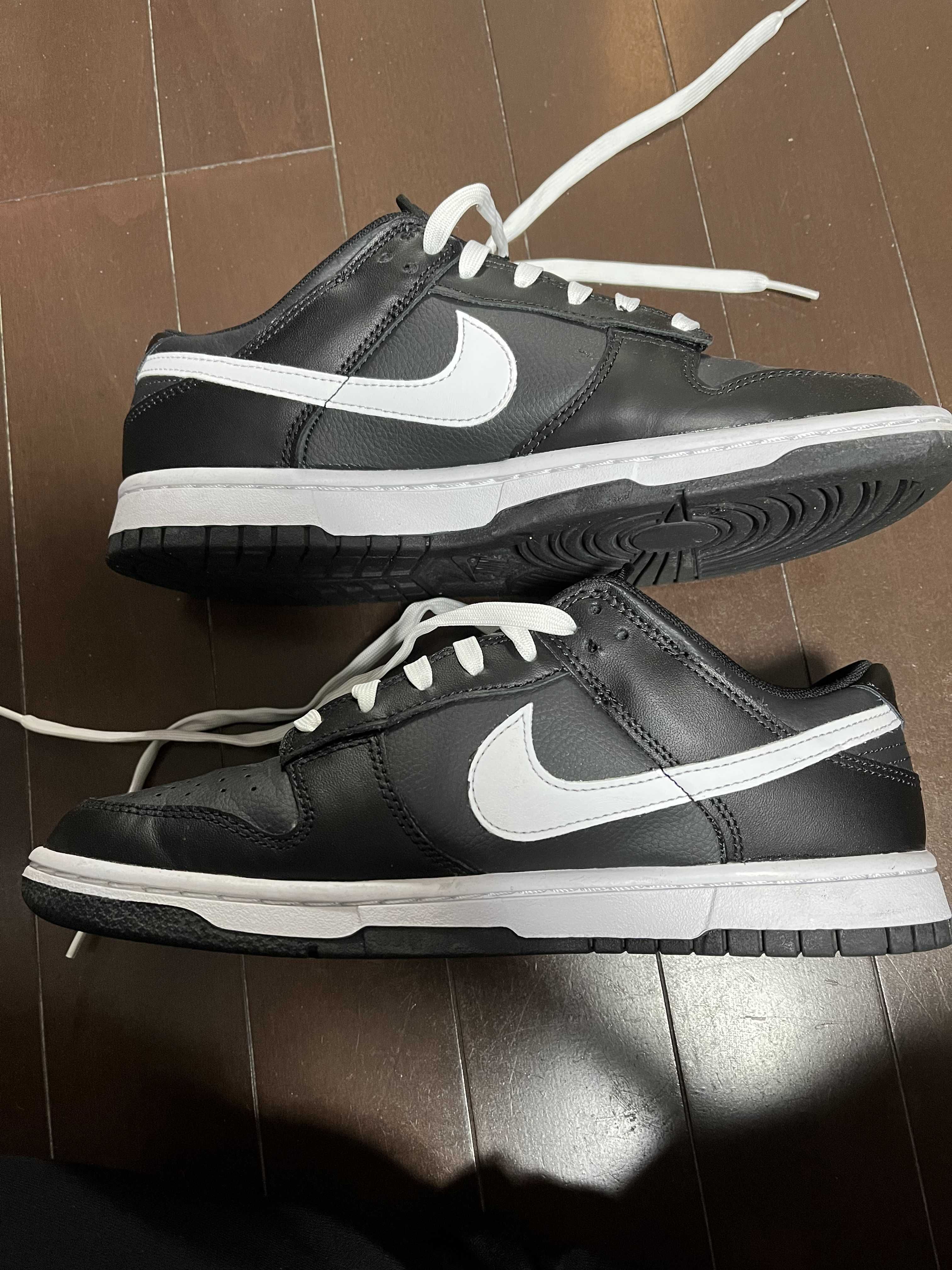 Nike Dunk Low "Black Panda"