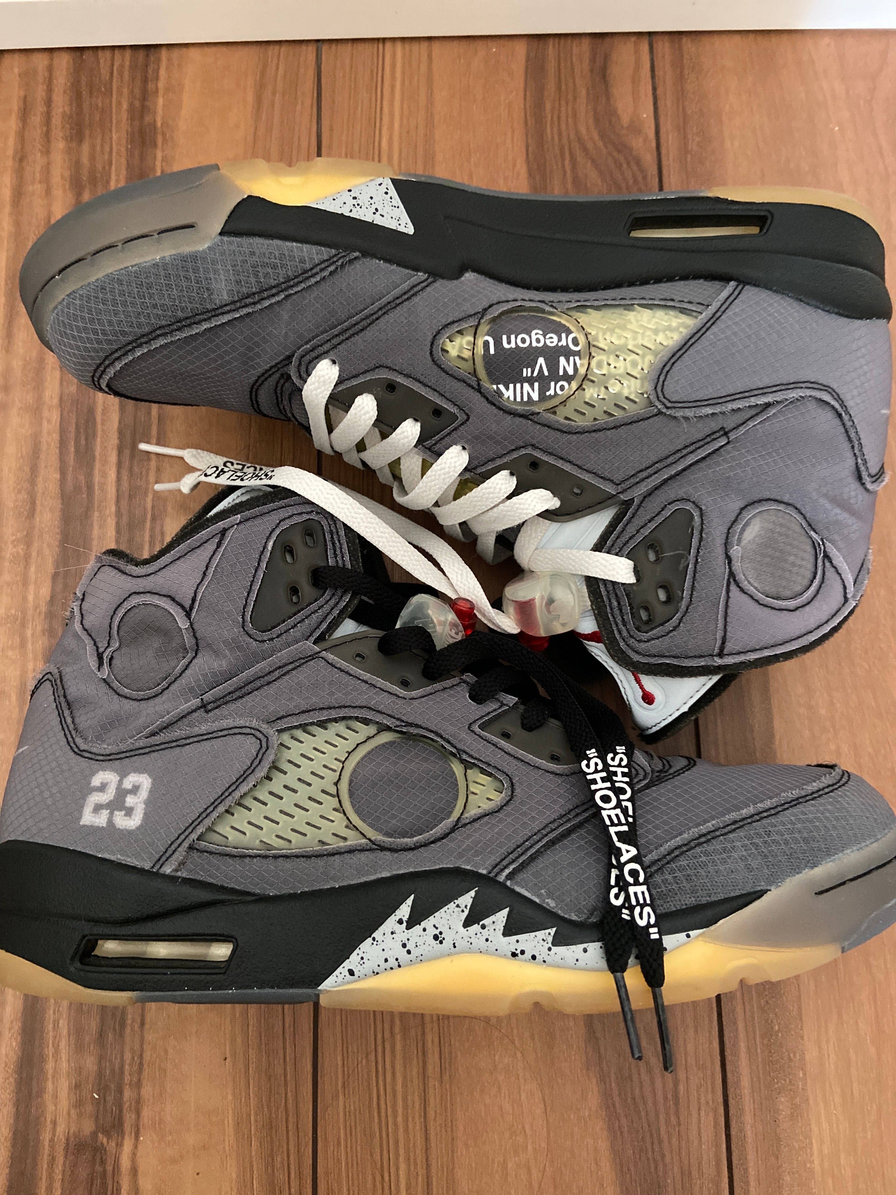 Off-White × Nike Air Jordan 5 "Black/Muslin/Fire Red"