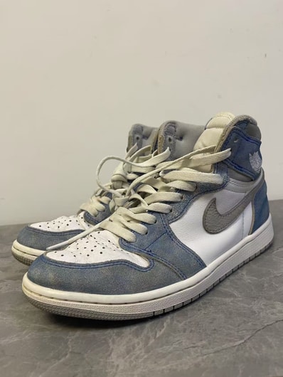 Nike Air Jordan 1 High OG "Hyper Royal"