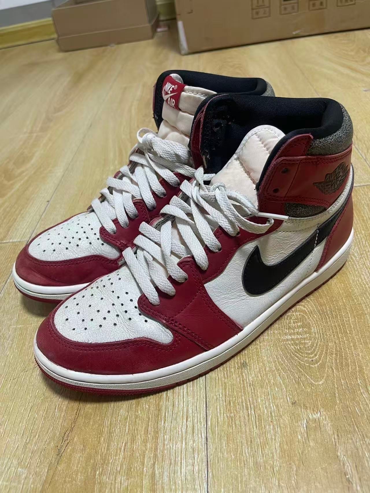 Nike Air Jordan 1 High OG "Lost & Found/Chicago"